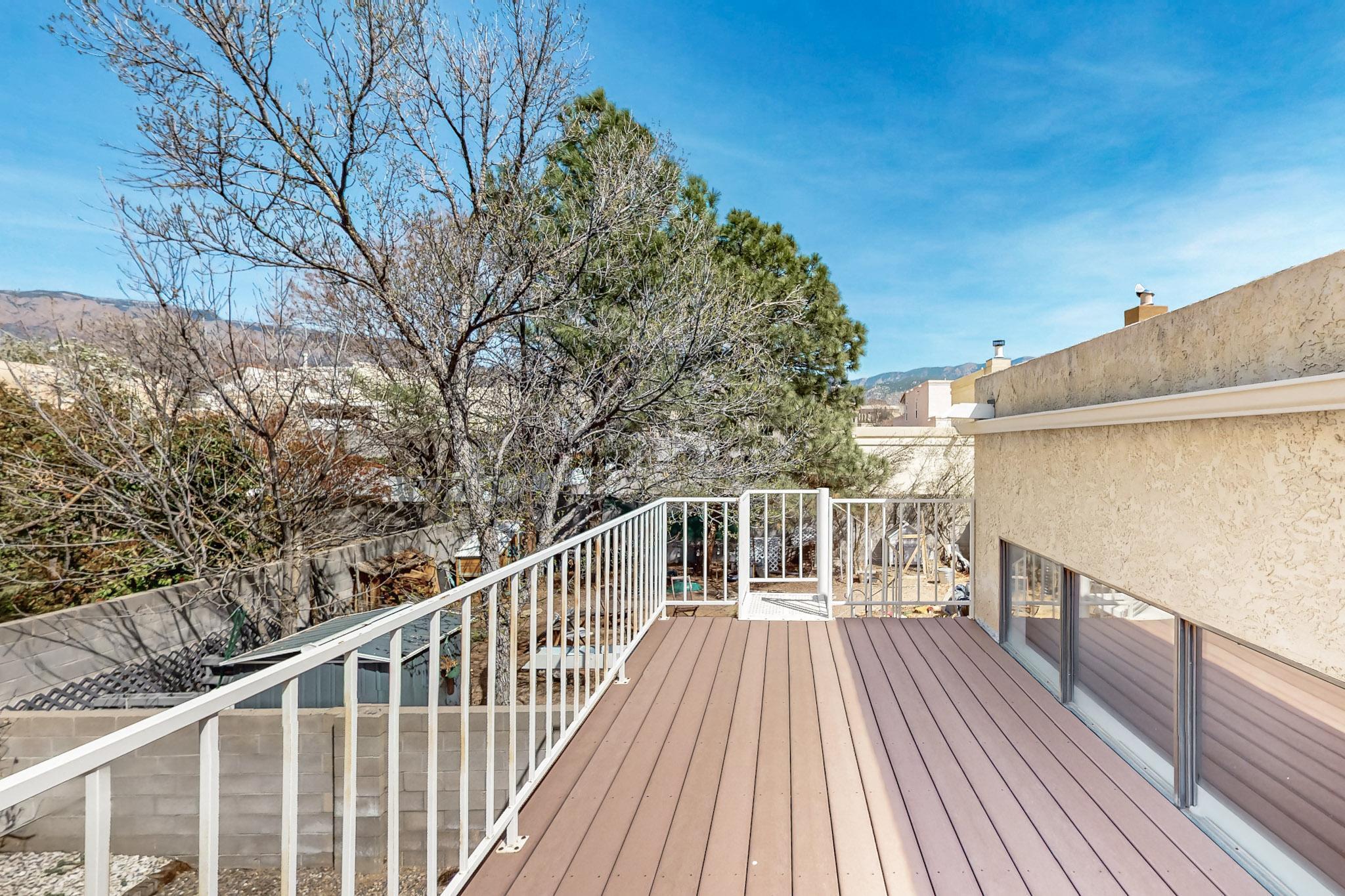 11215 ACADEMY RIDGE Road NE