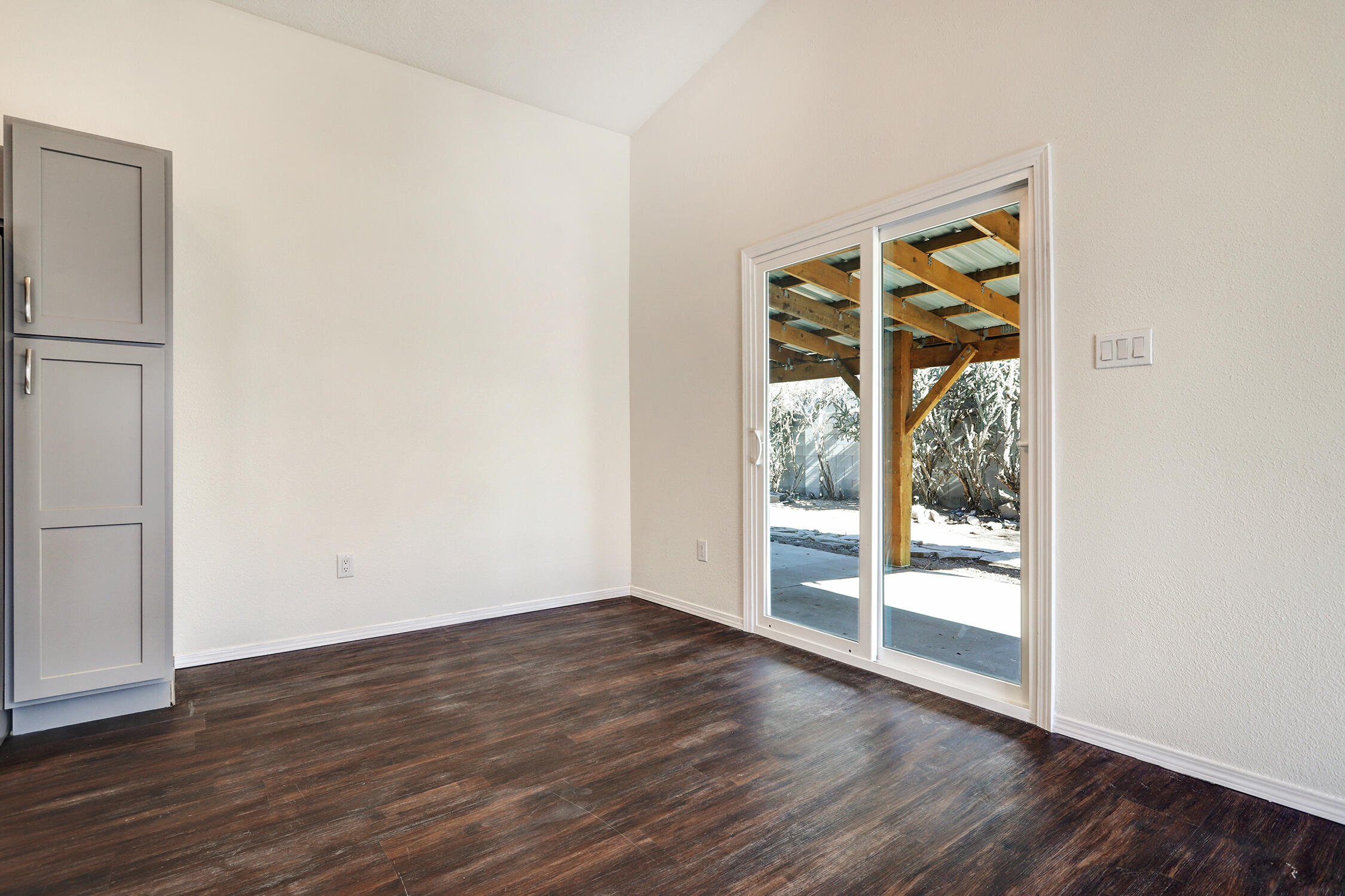 11609 HURON Court SE