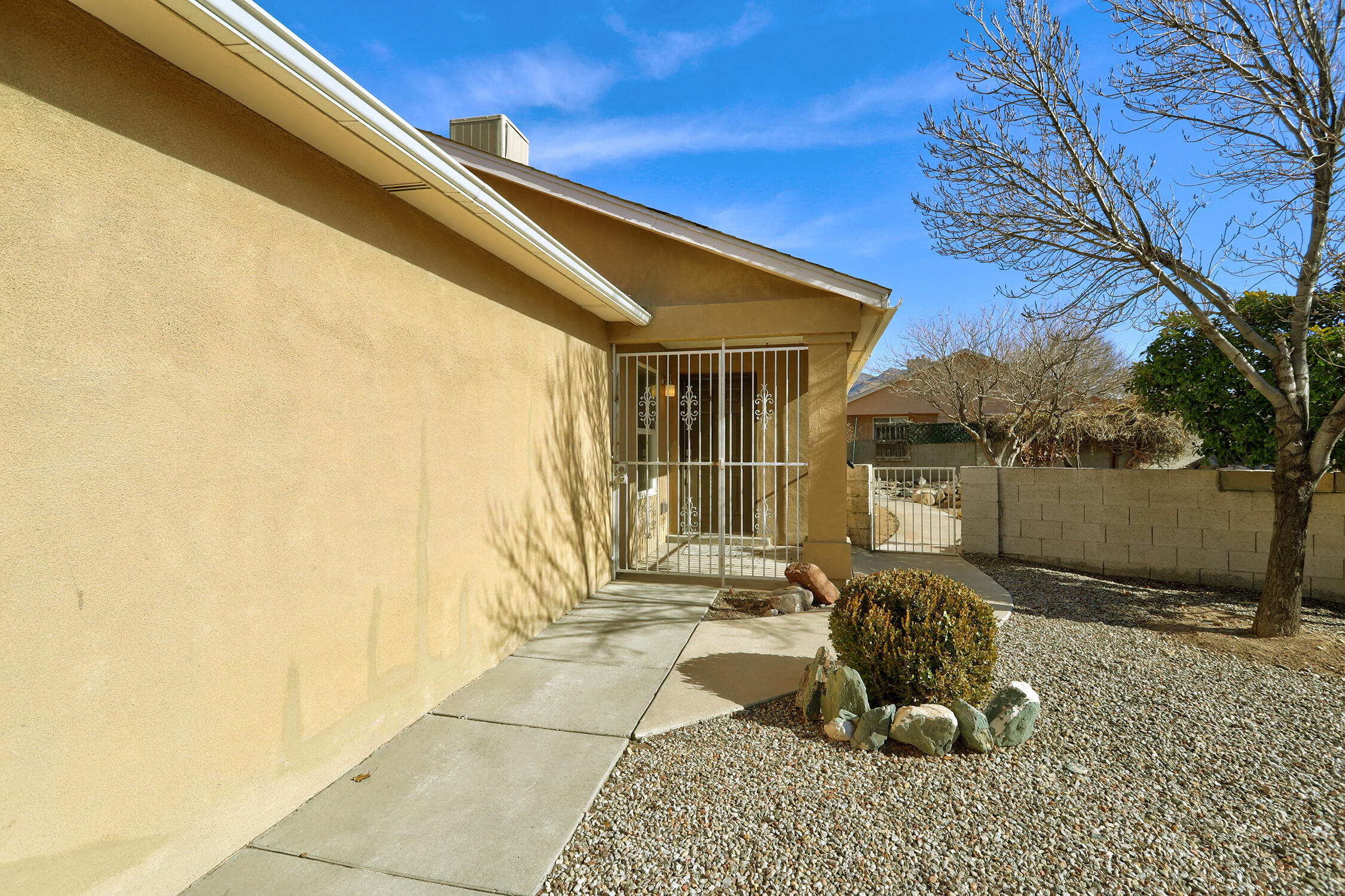 11609 HURON Court SE