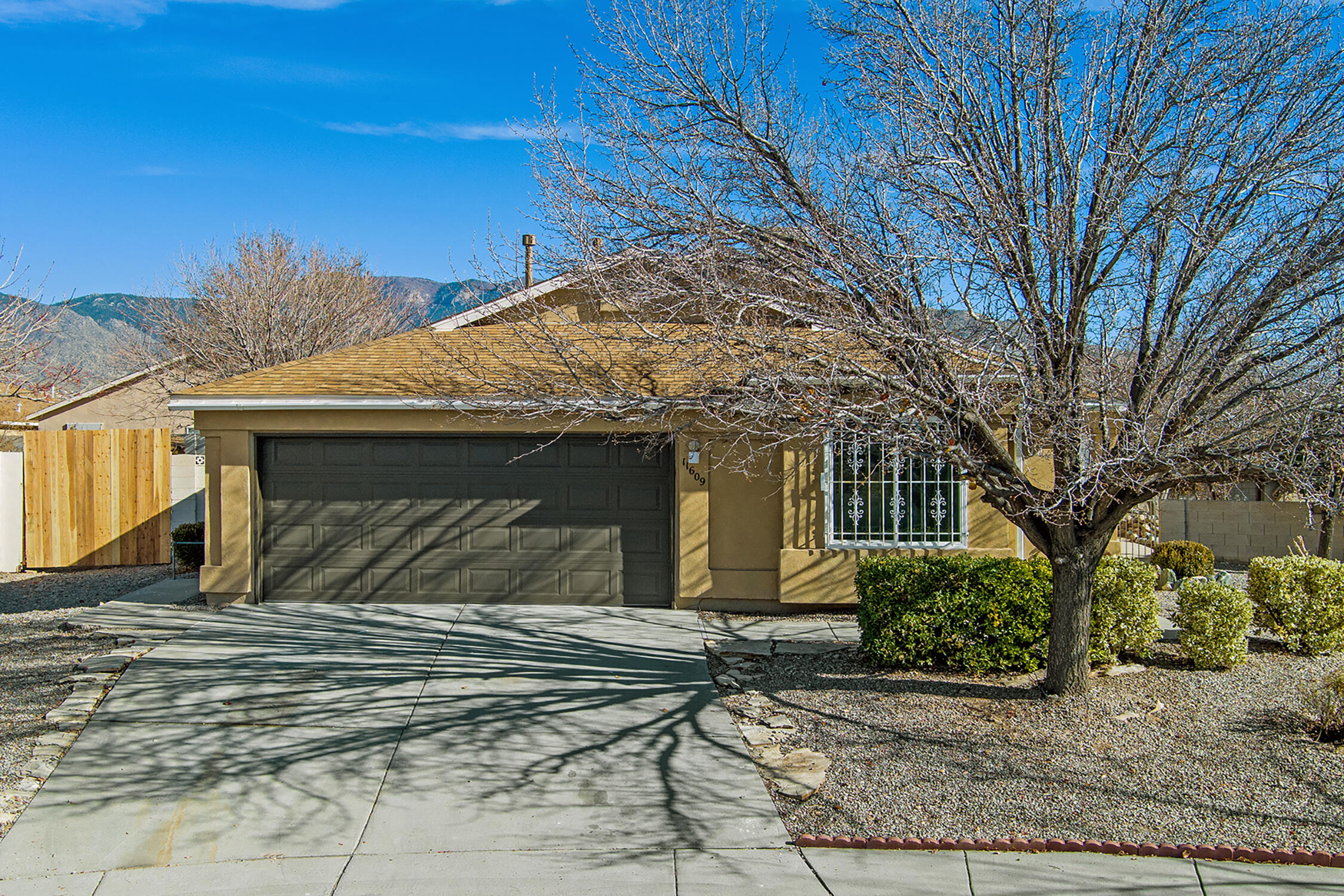 11609 HURON Court SE