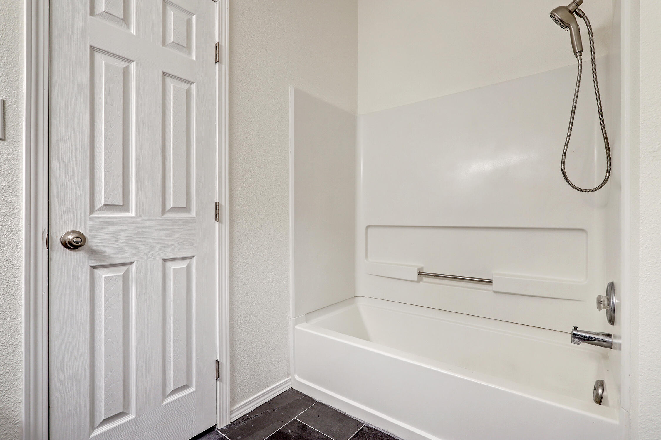 11609 HURON Court SE