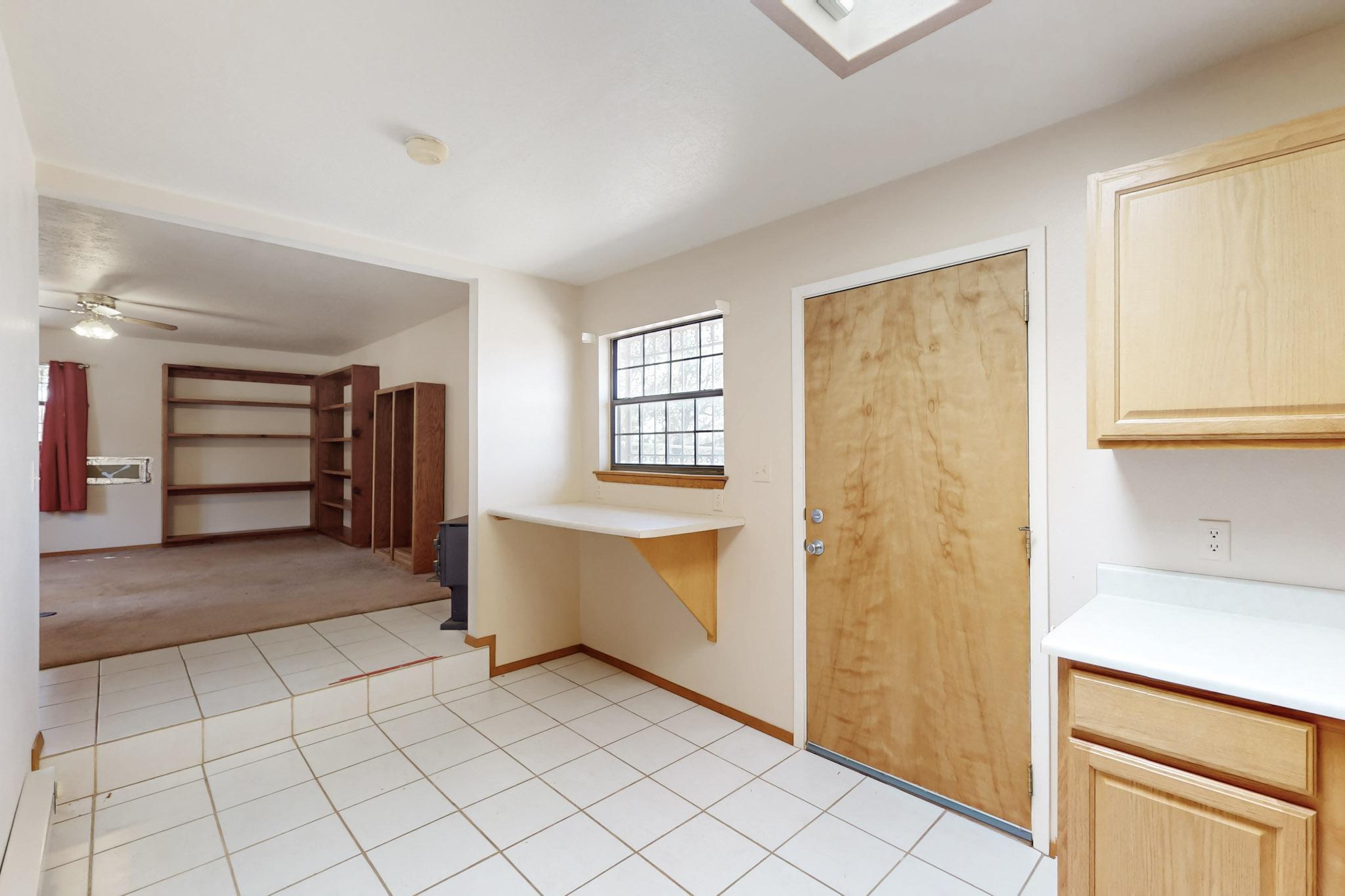 10 MOUNTAINAIR Road