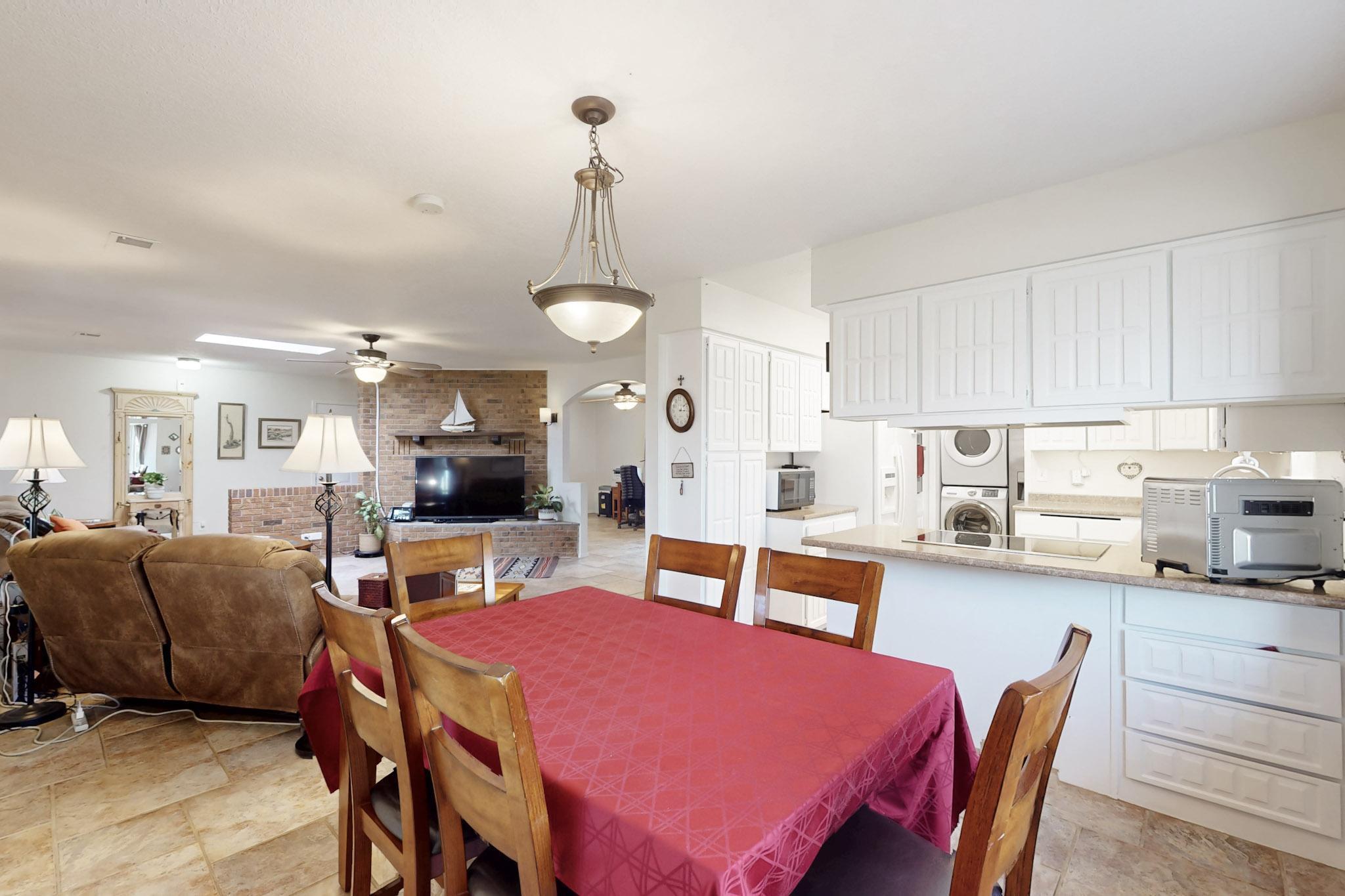 10 MOUNTAINAIR Road