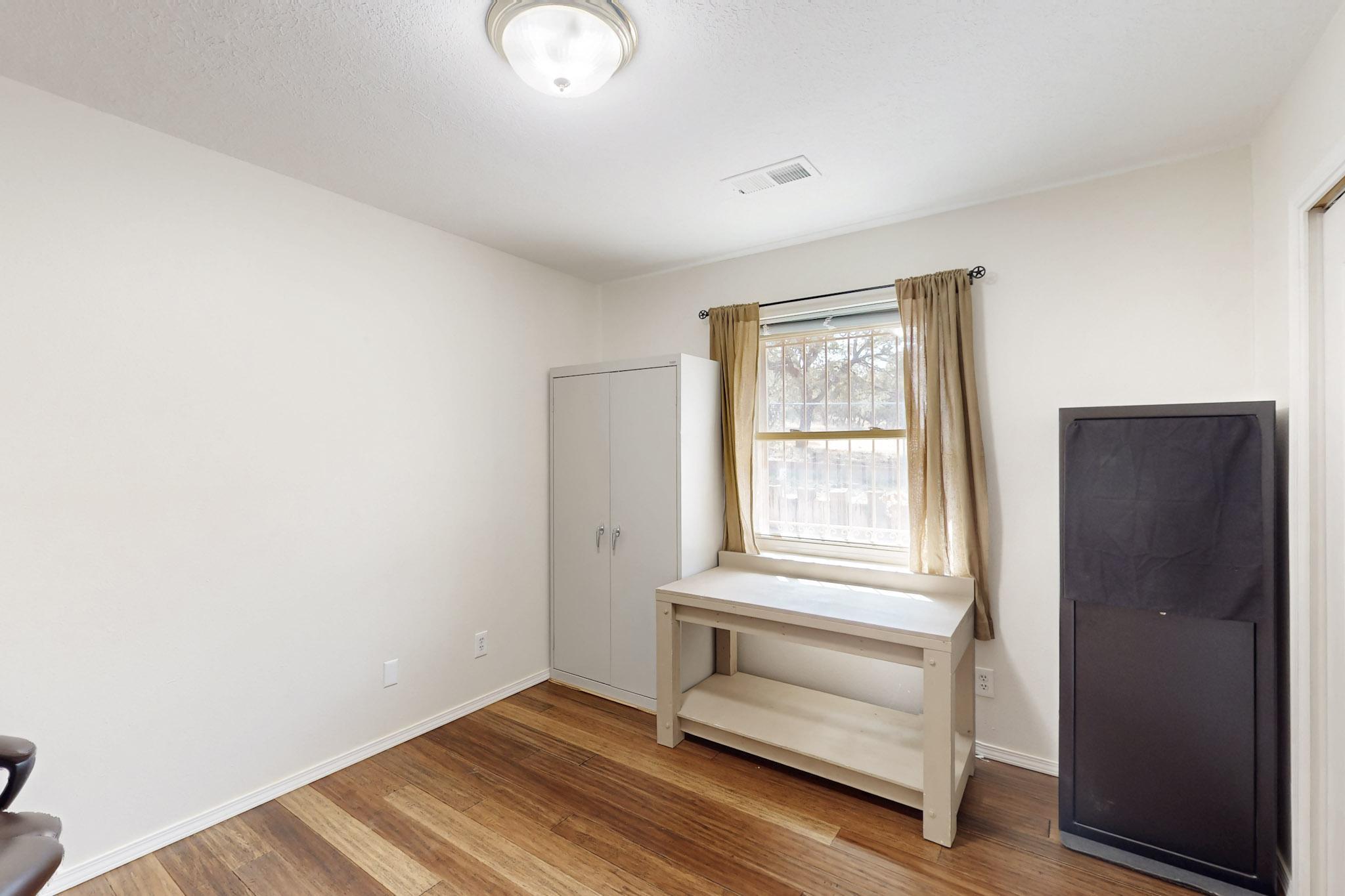 10 MOUNTAINAIR Road