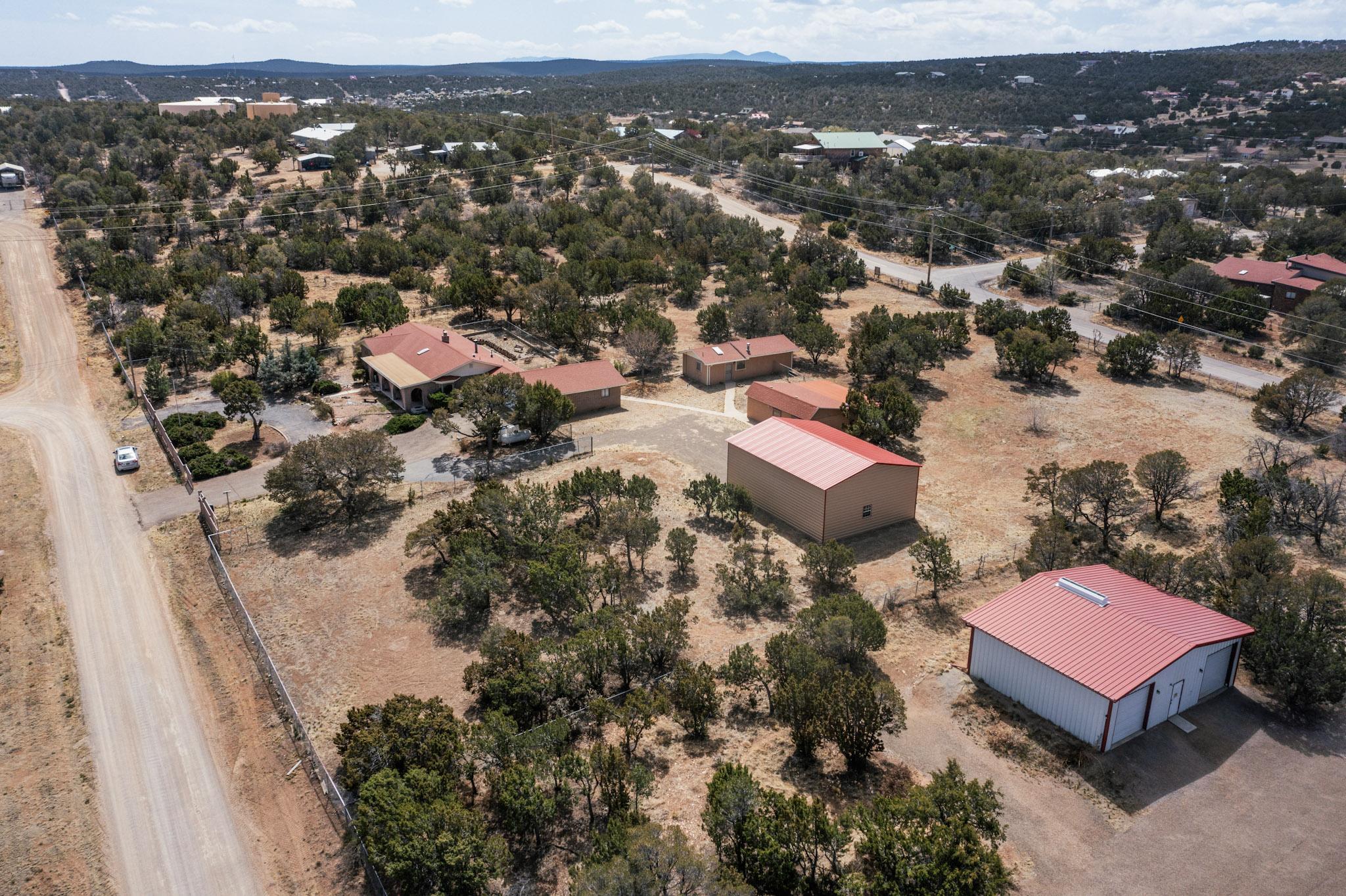 10 MOUNTAINAIR Road