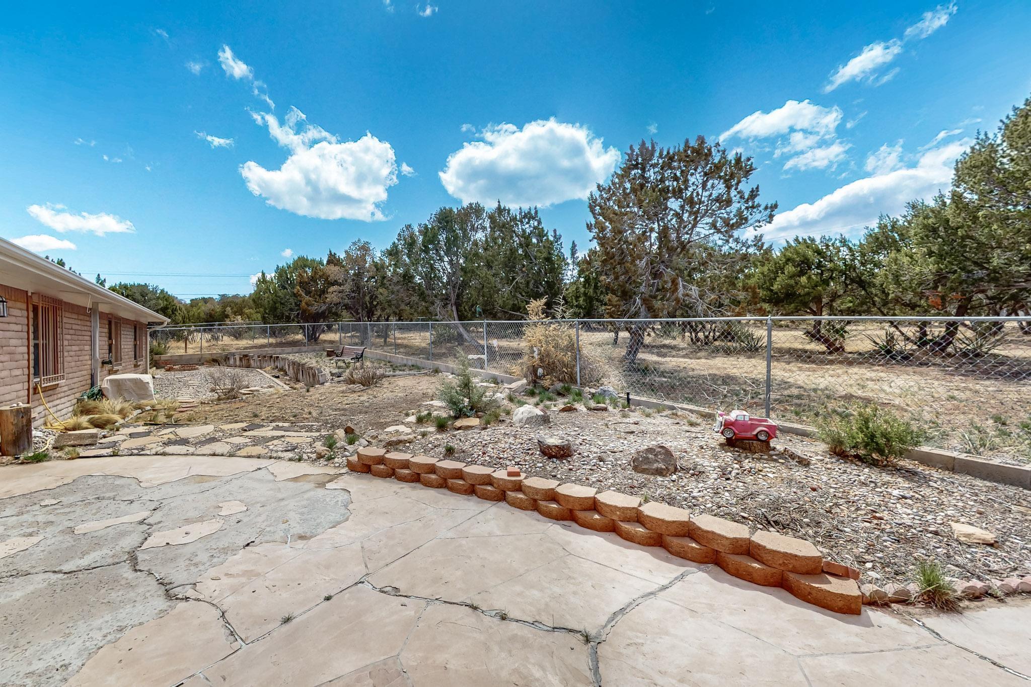 10 MOUNTAINAIR Road