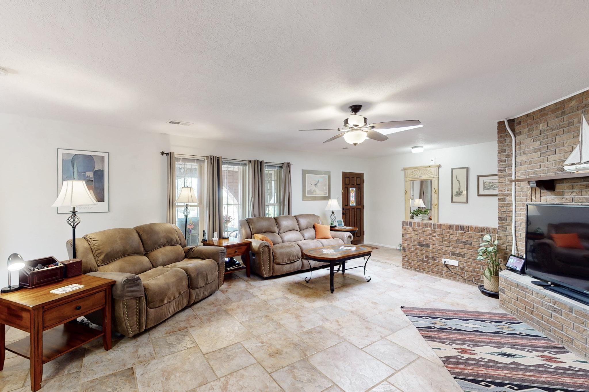 10 MOUNTAINAIR Road