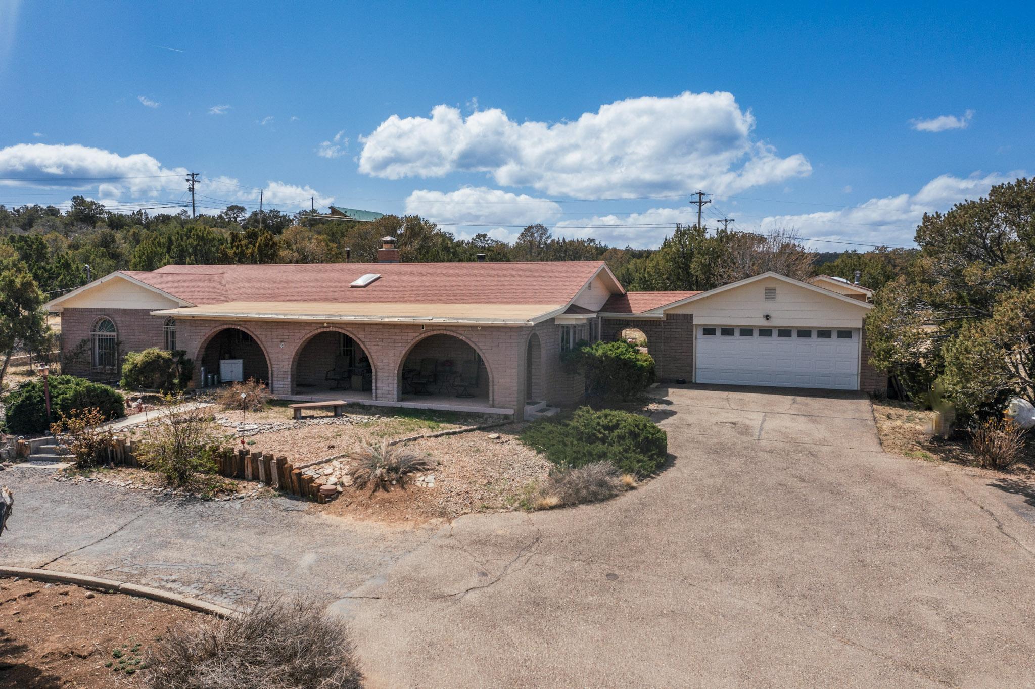 10 MOUNTAINAIR Road