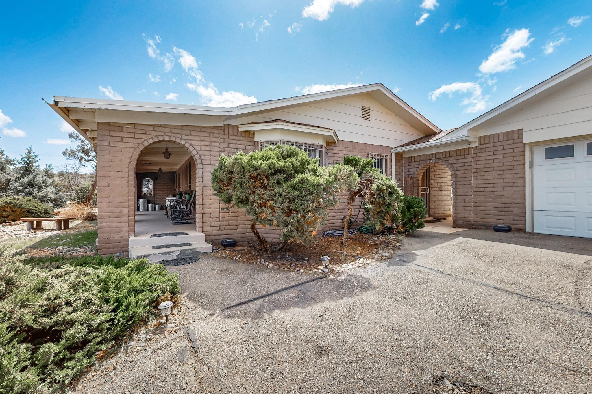10 MOUNTAINAIR Road