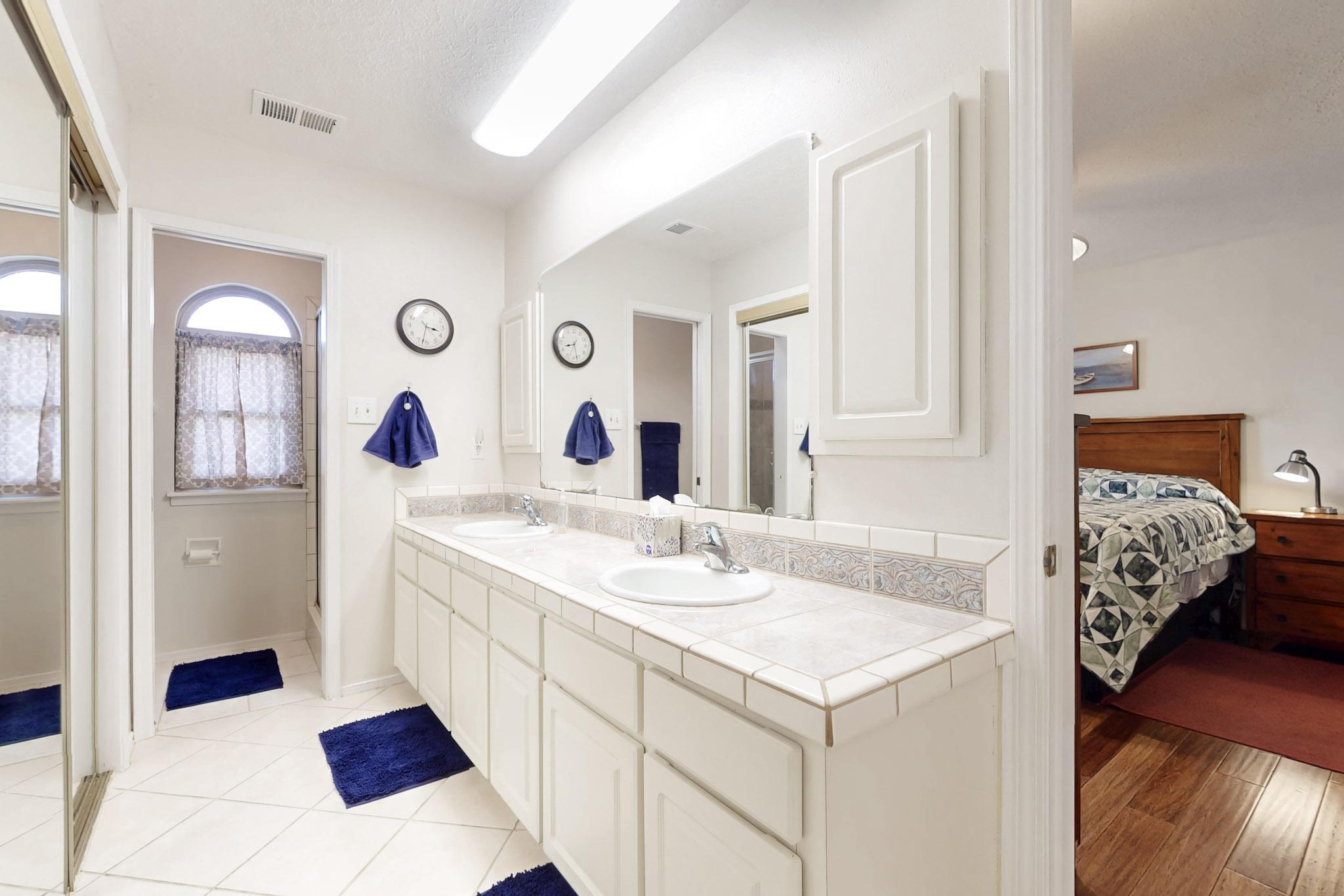10 MOUNTAINAIR Road