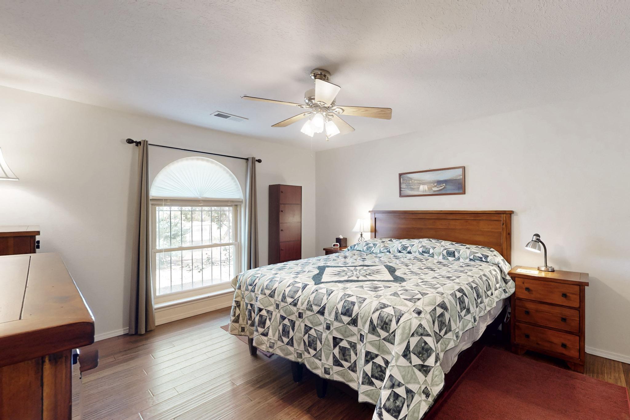 10 MOUNTAINAIR Road