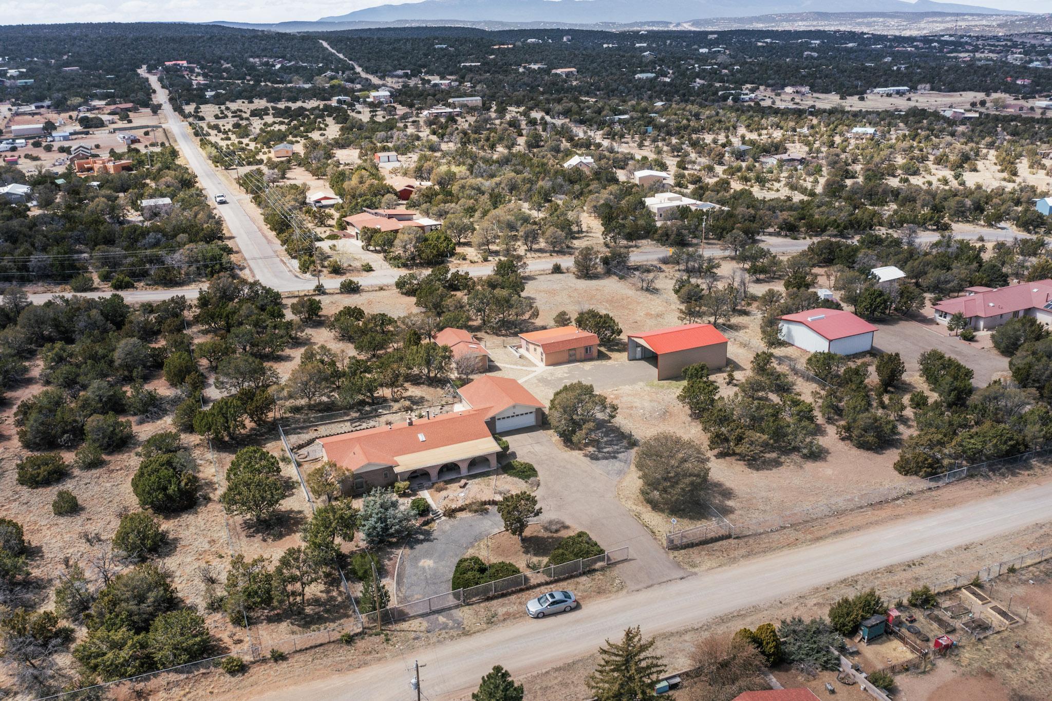 10 MOUNTAINAIR Road