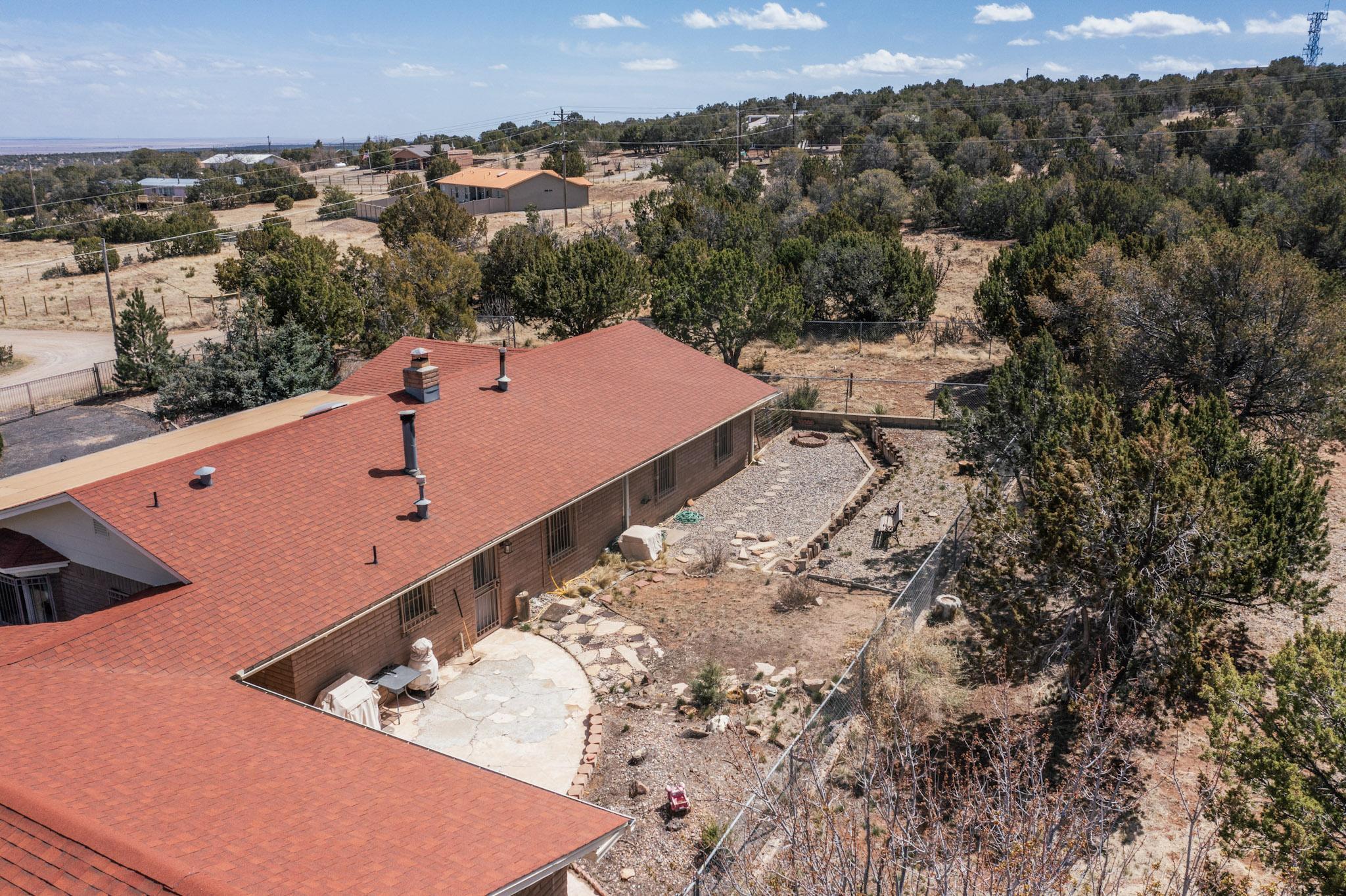 10 MOUNTAINAIR Road