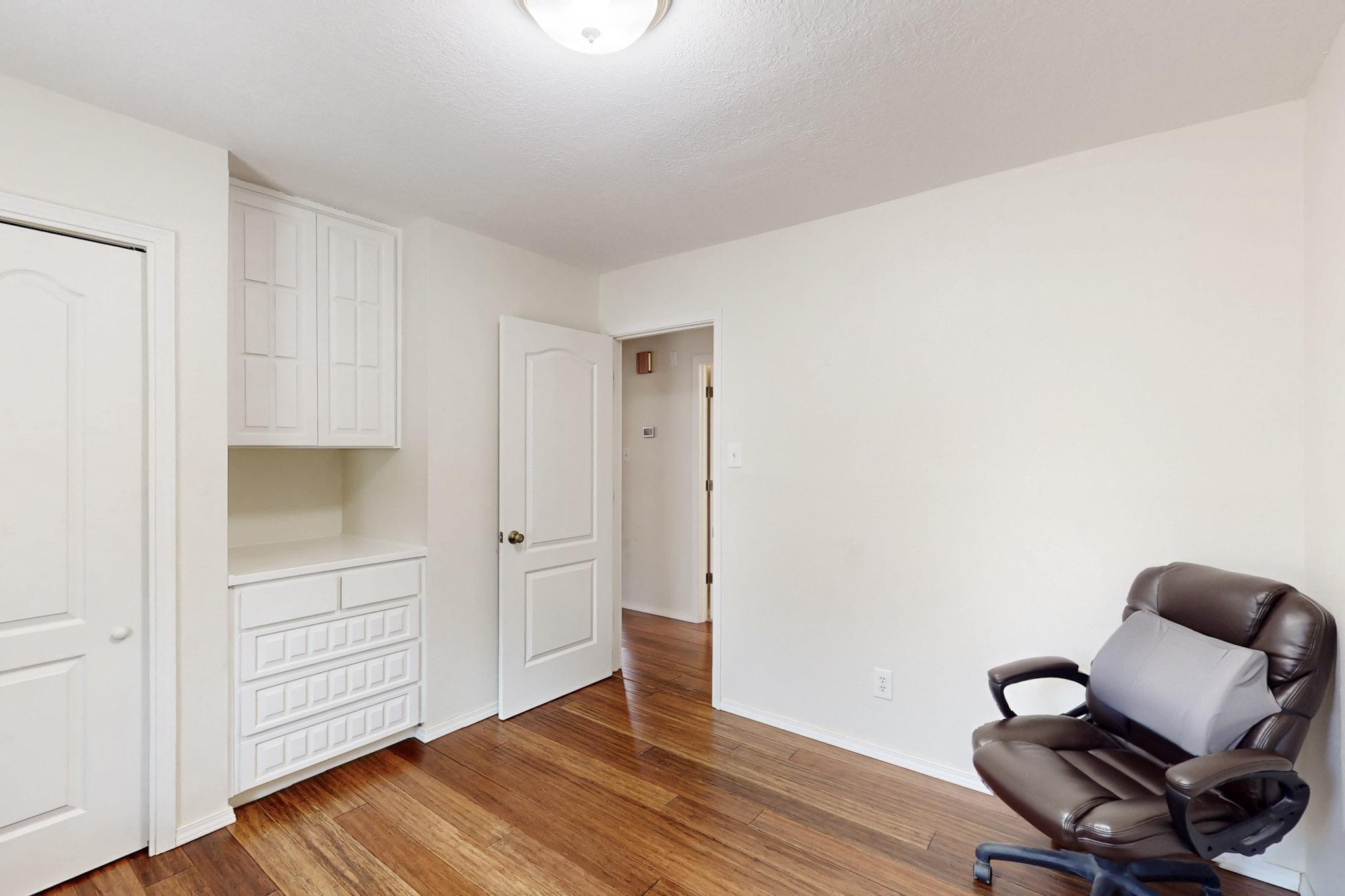 10 MOUNTAINAIR Road