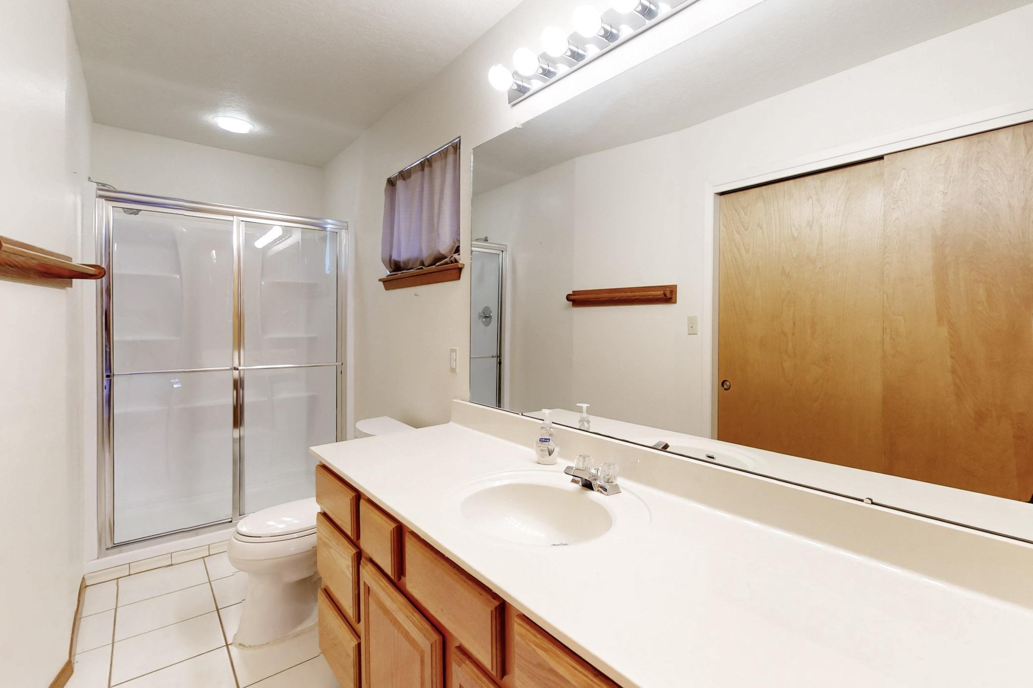10 MOUNTAINAIR Road