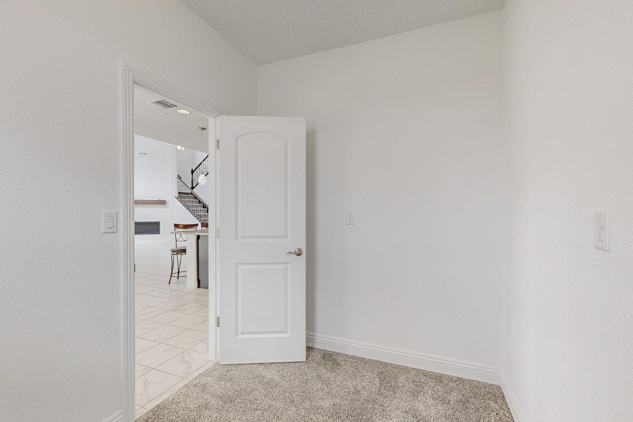 3108 YOLANDA Court NE