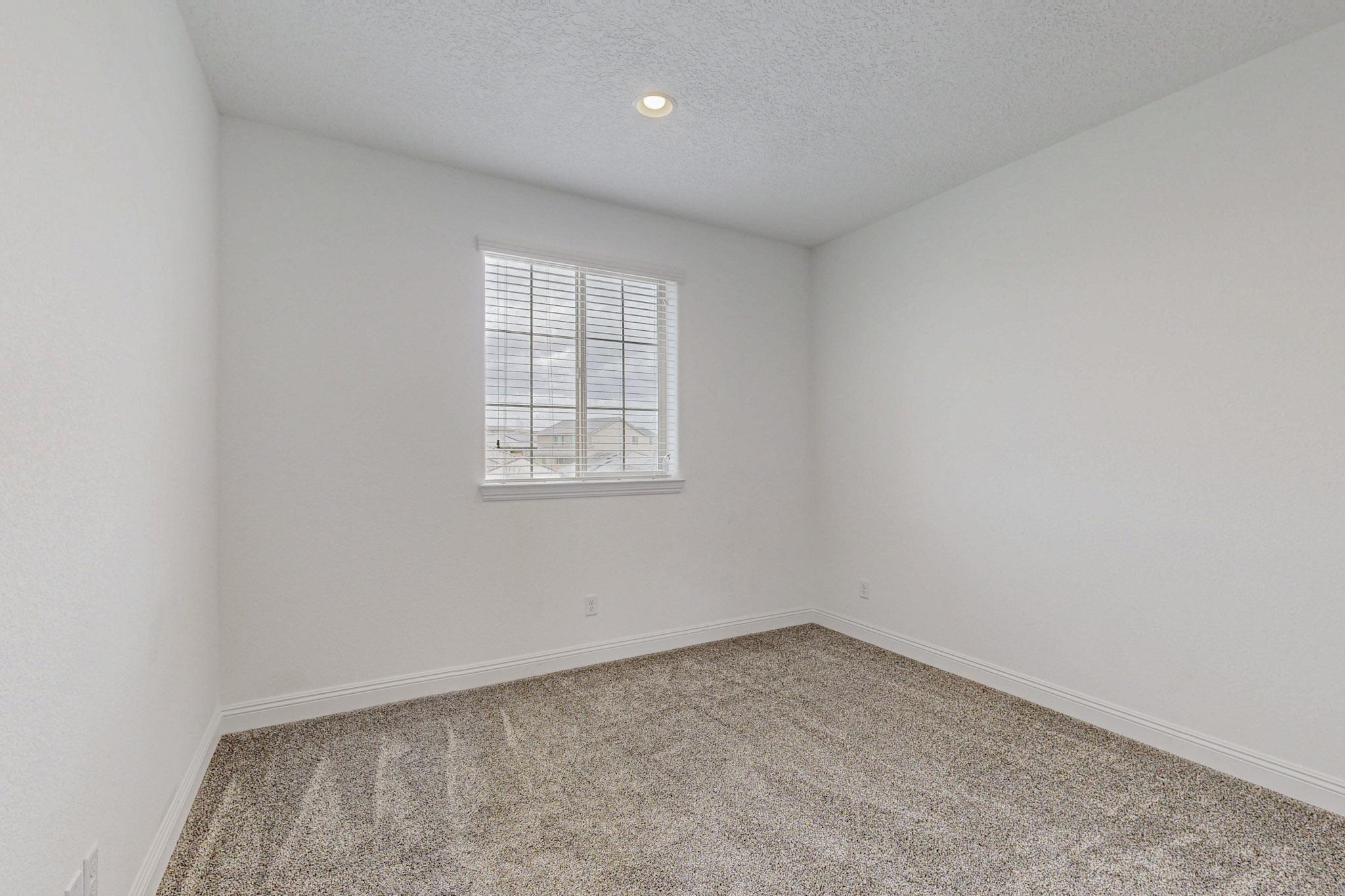 3108 YOLANDA Court NE