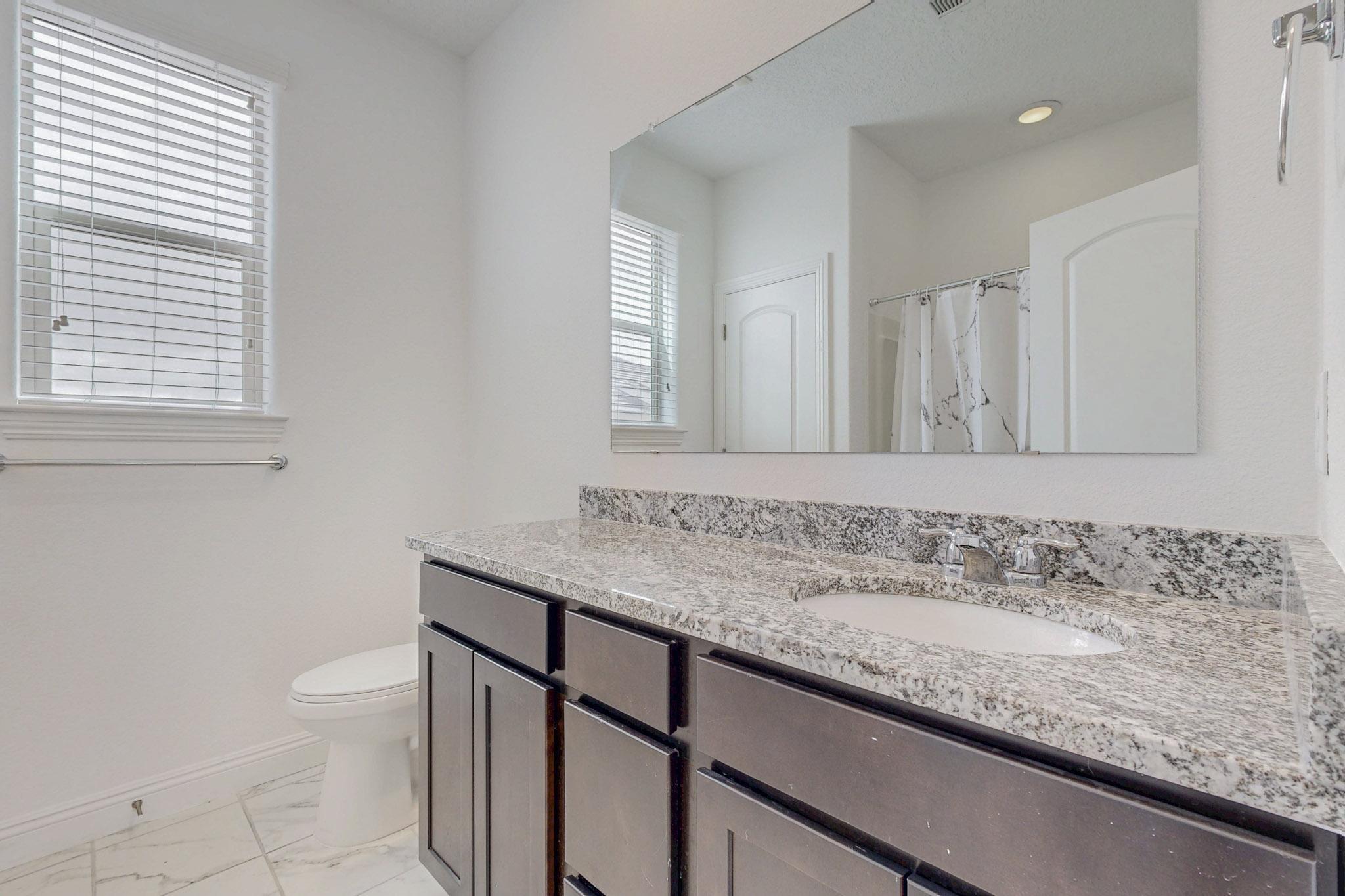 3108 YOLANDA Court NE