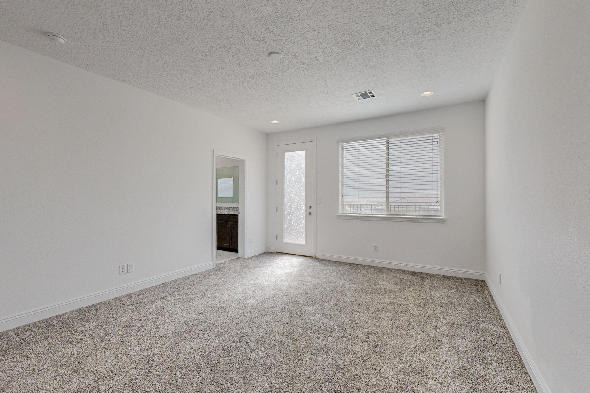 3108 YOLANDA Court NE