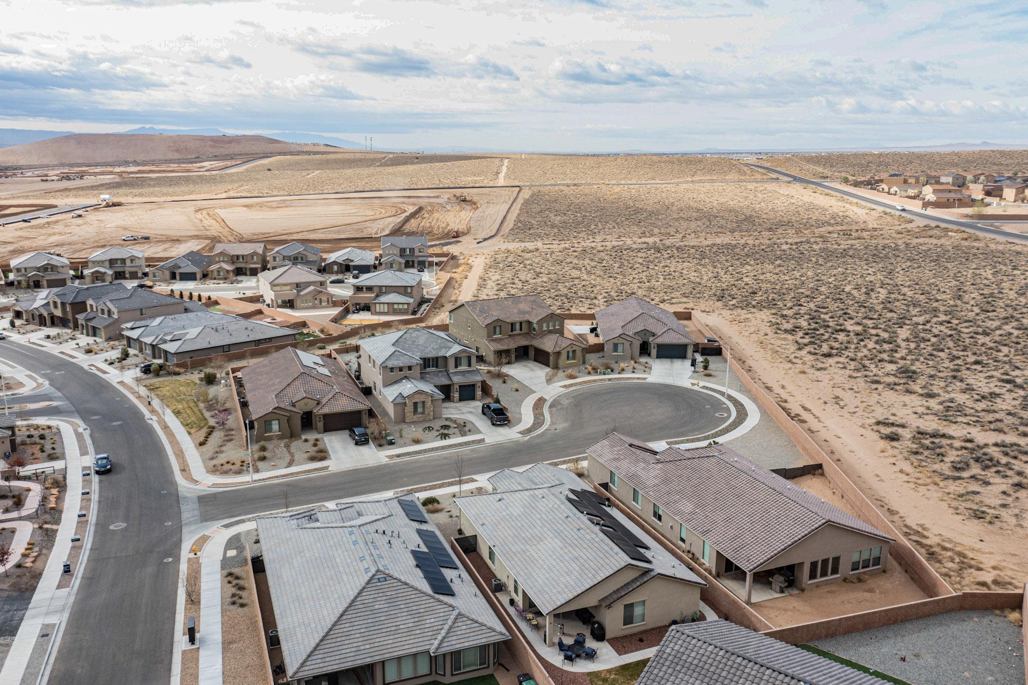 3108 YOLANDA Court NE