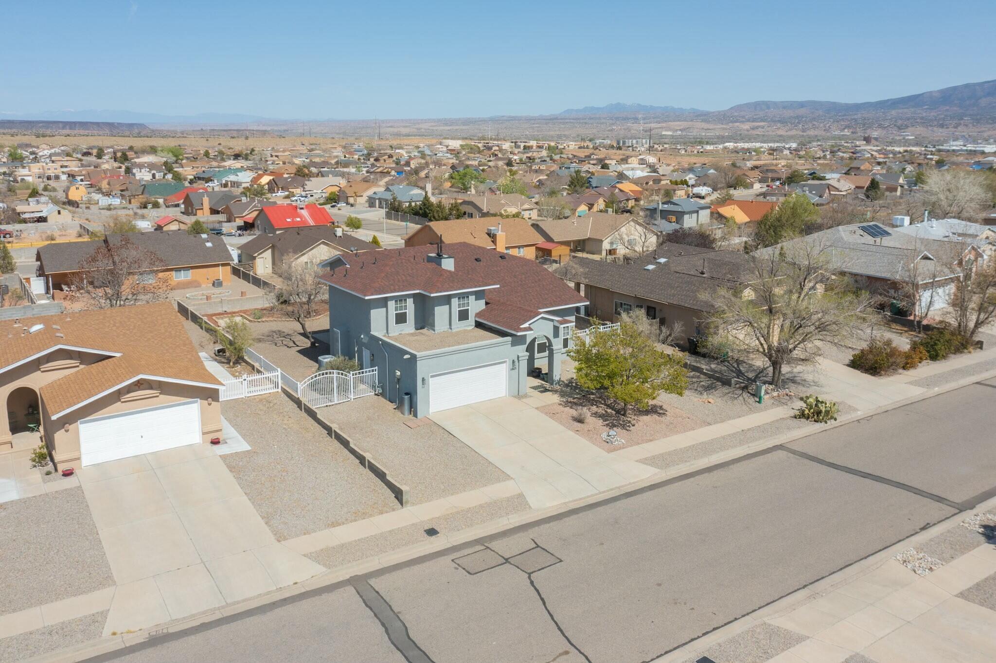 6825 AUGUSTA HILLS Drive NE