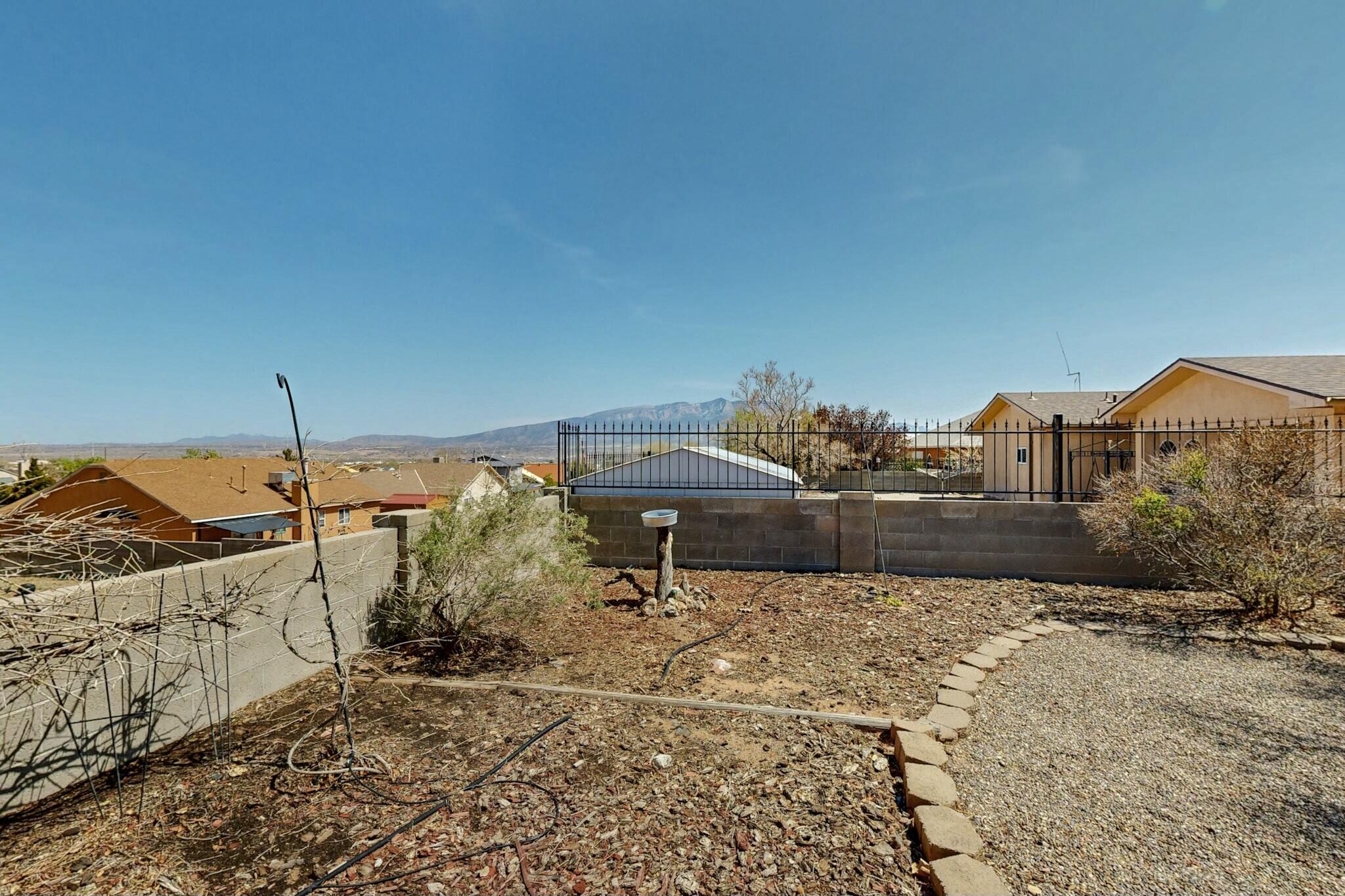 6825 AUGUSTA HILLS Drive NE