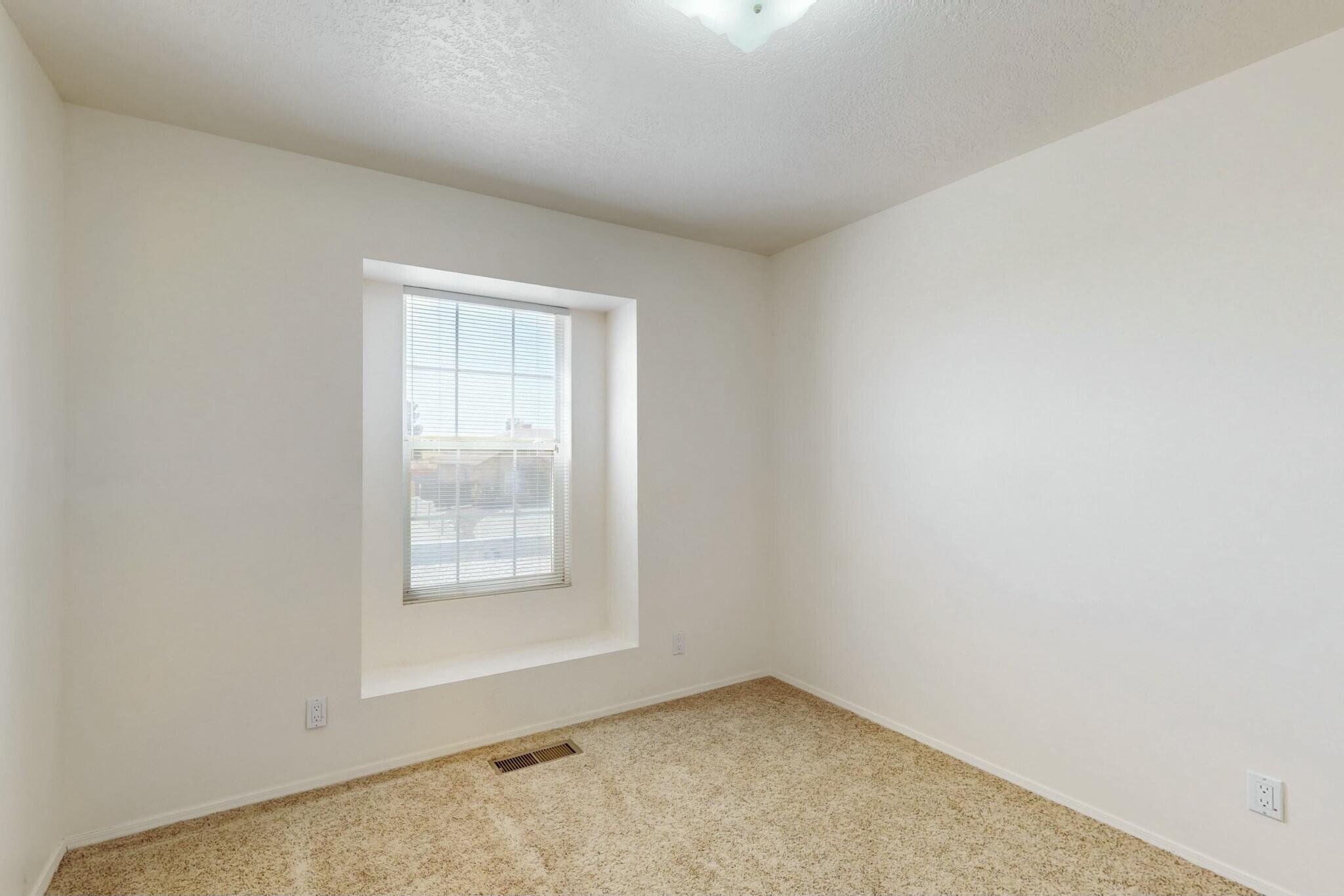 6825 AUGUSTA HILLS Drive NE