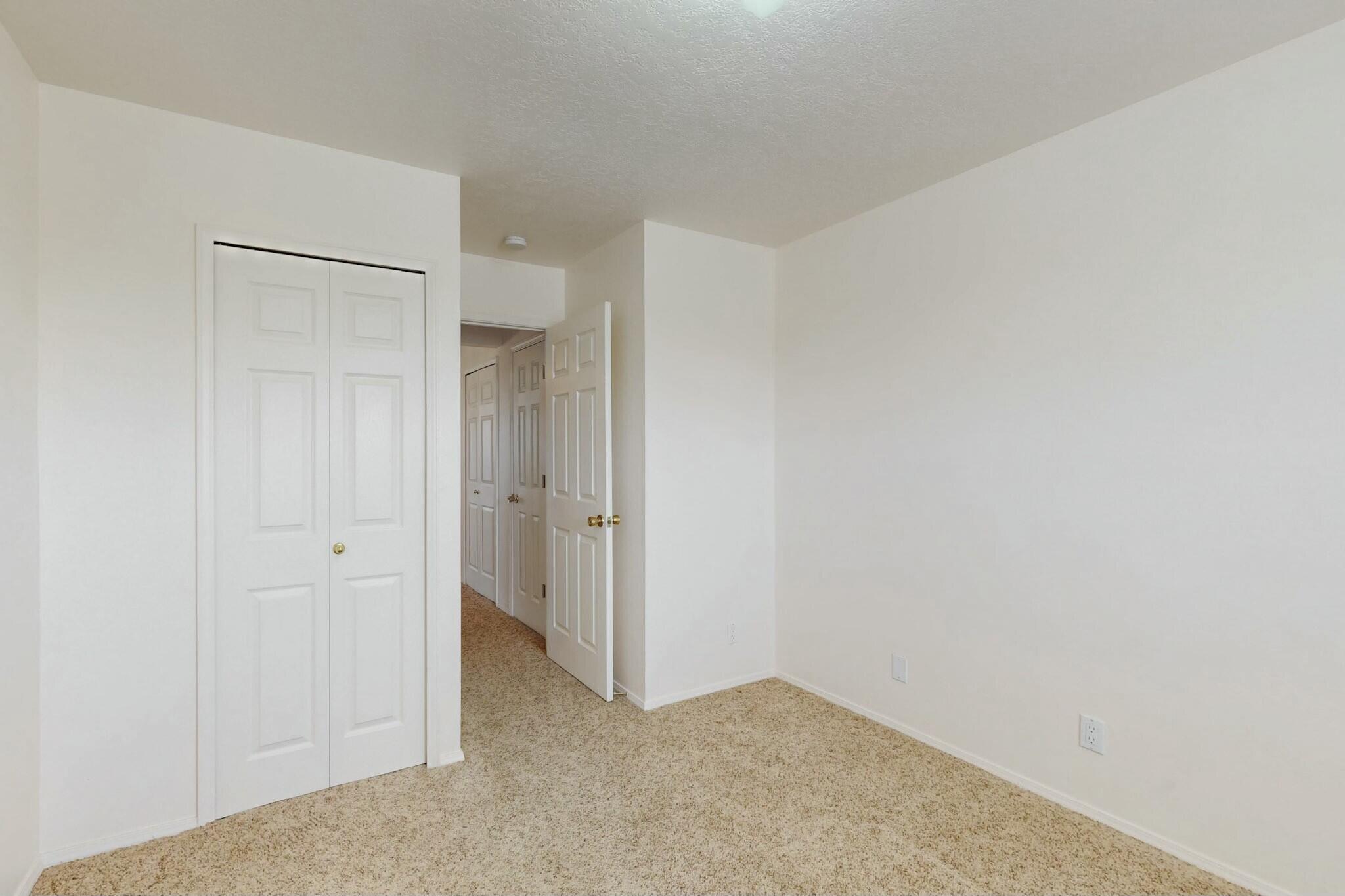 6825 AUGUSTA HILLS Drive NE