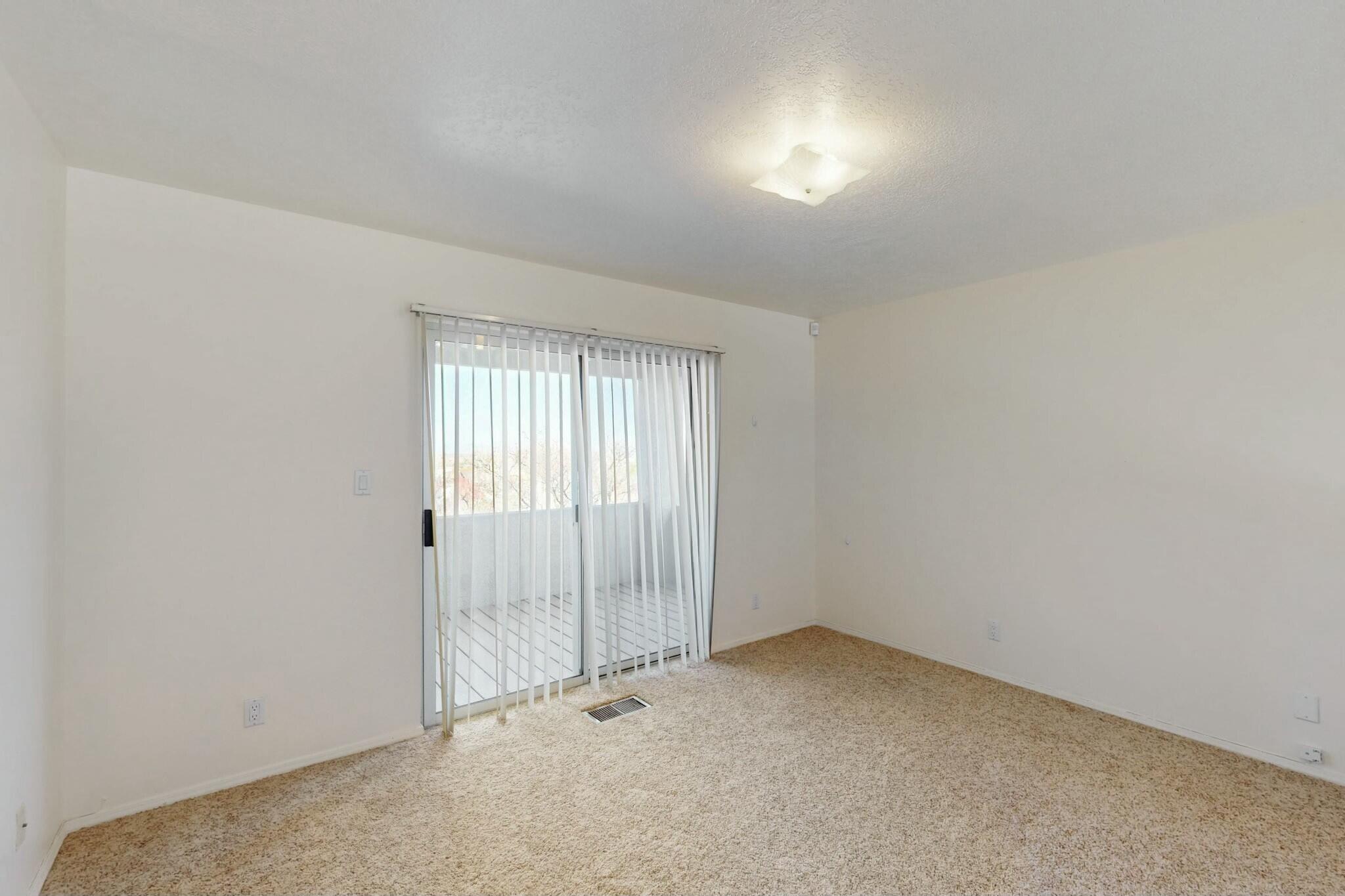 6825 AUGUSTA HILLS Drive NE