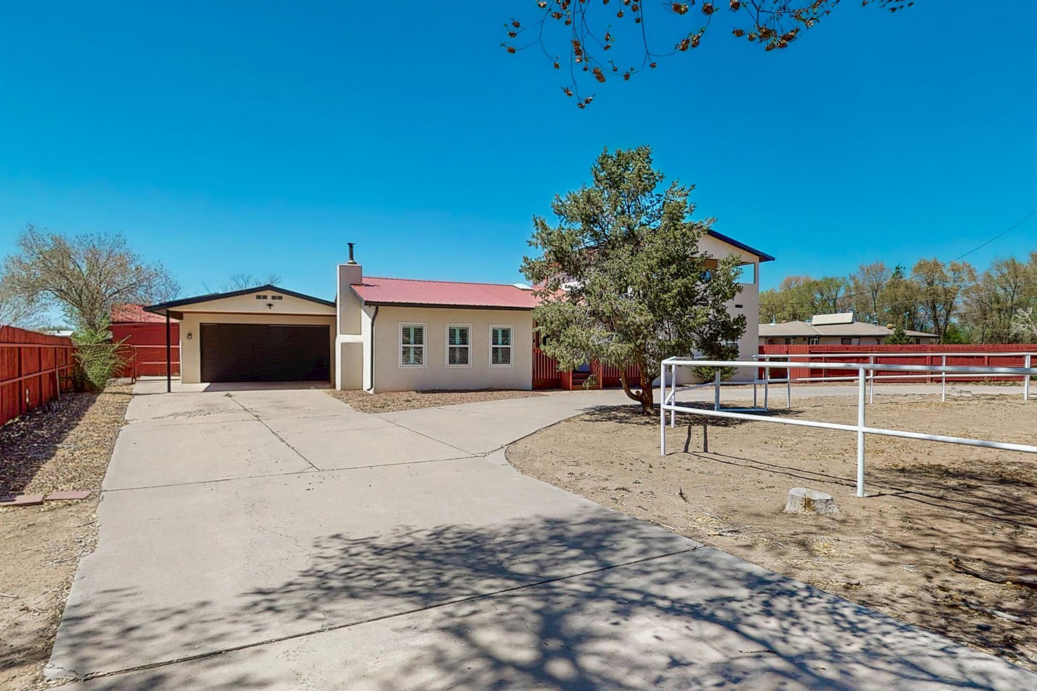 9207 EDITH Boulevard NE