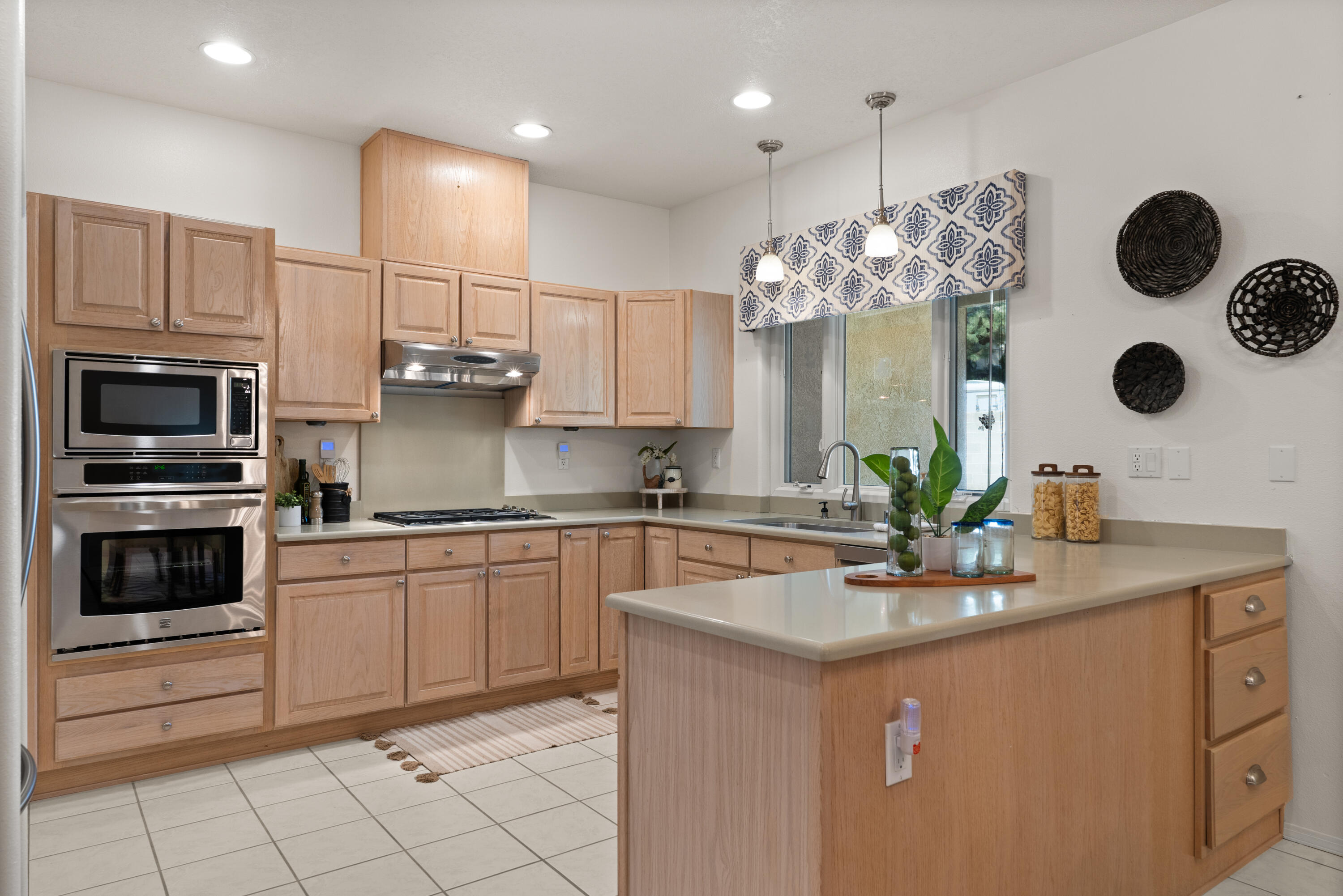 1720 ARCHULETA Drive NE