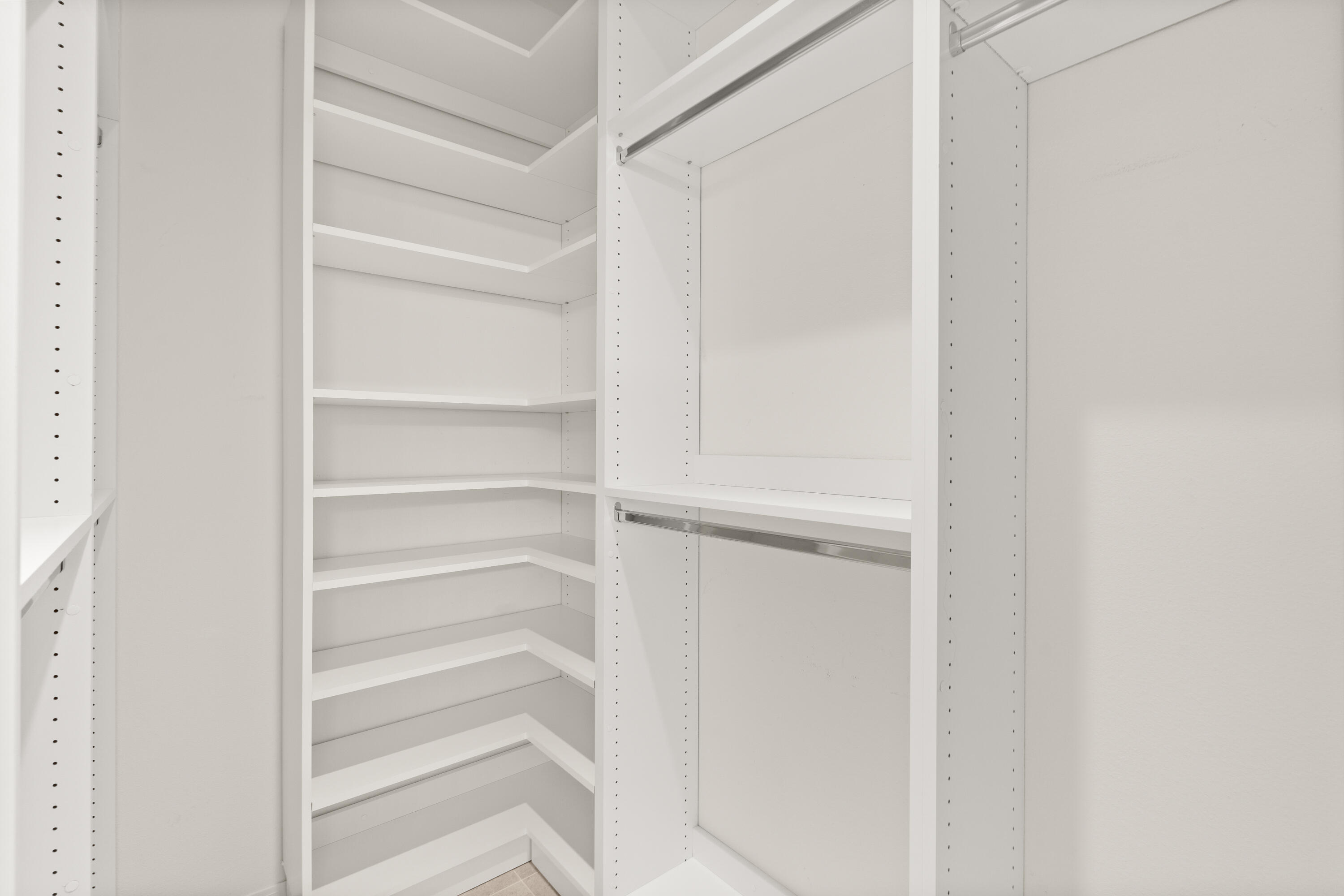 1720 ARCHULETA Drive NE