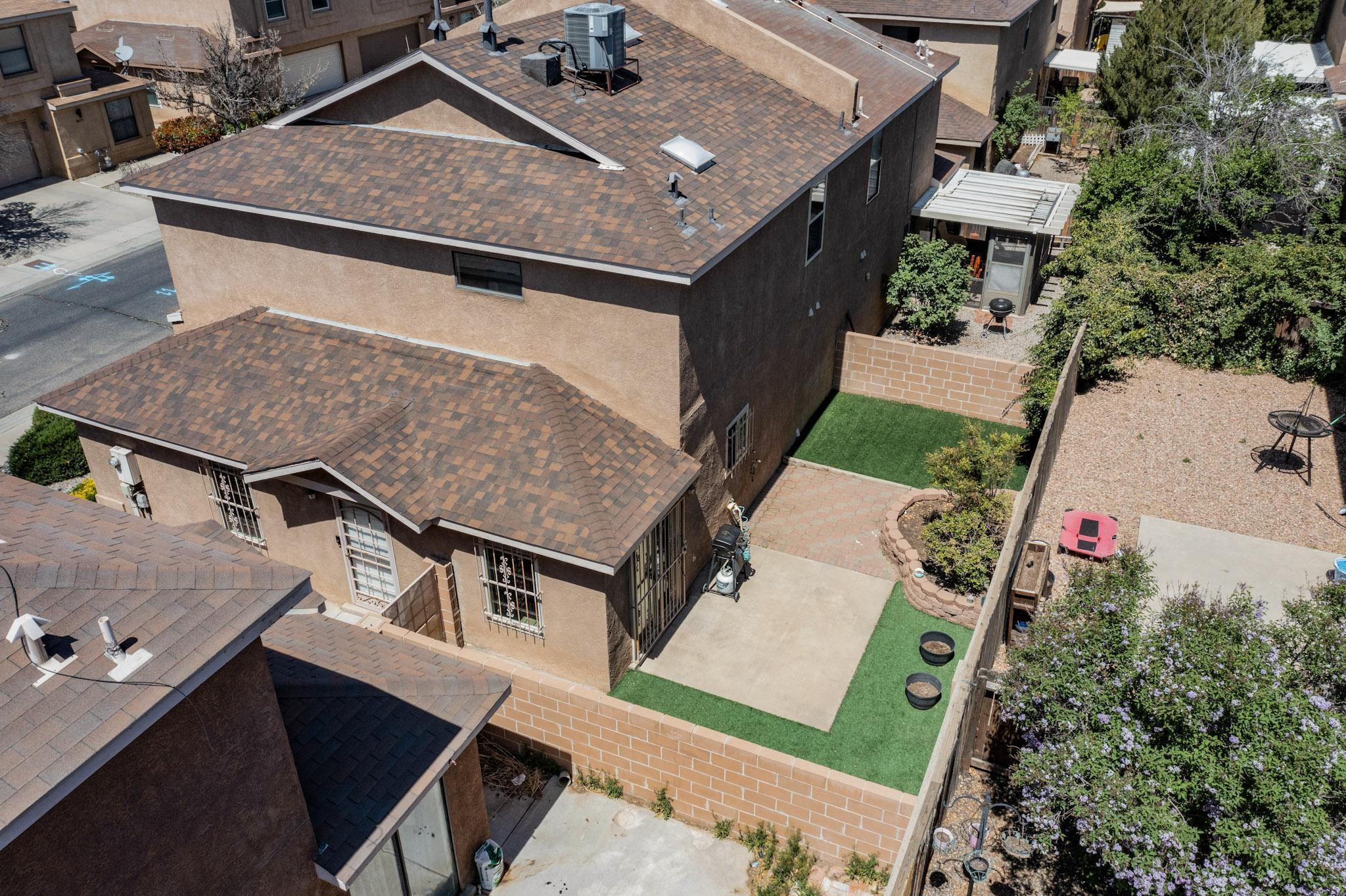 8616 EL MONTE Lane NE