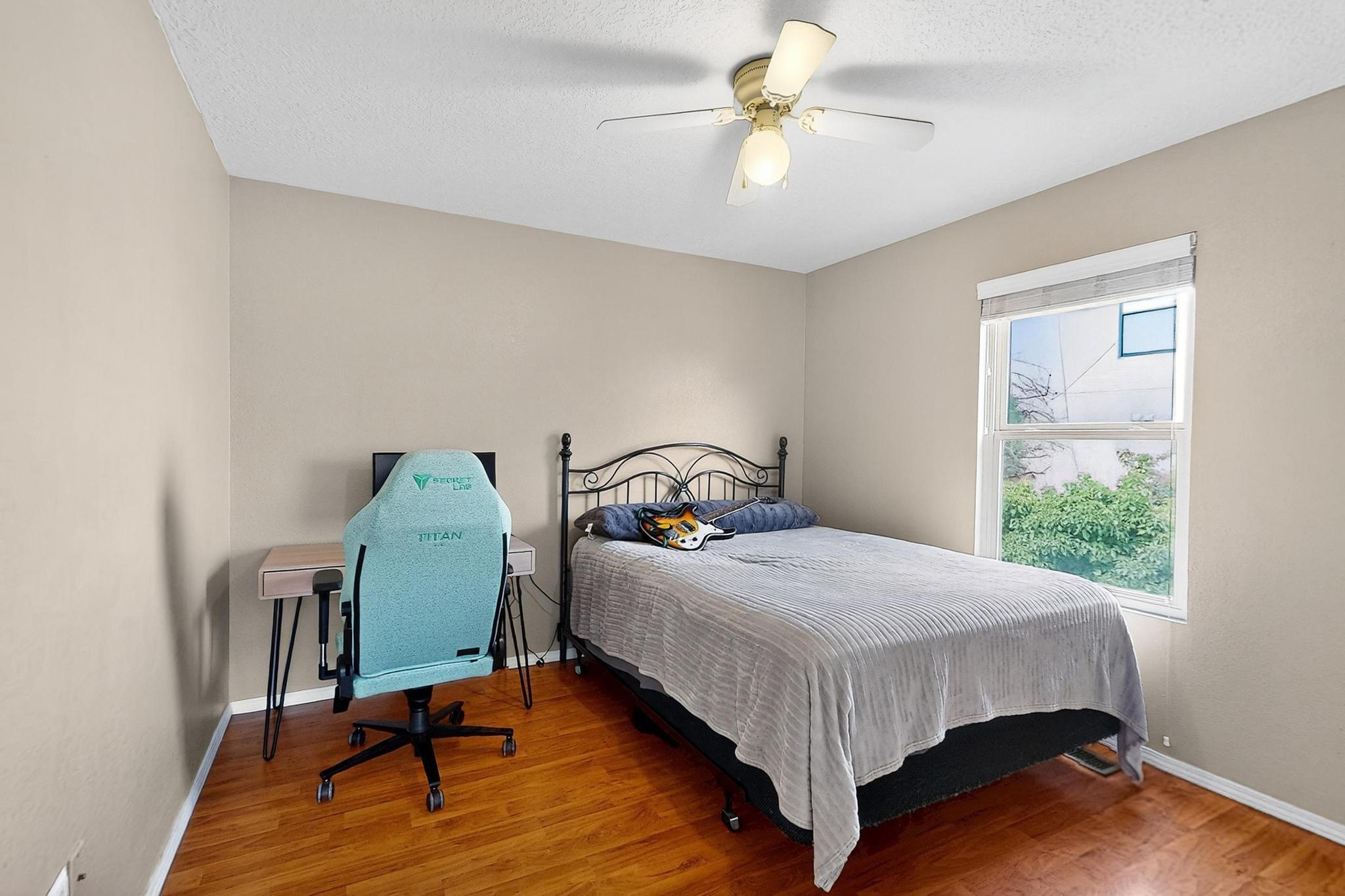 8616 EL MONTE Lane NE