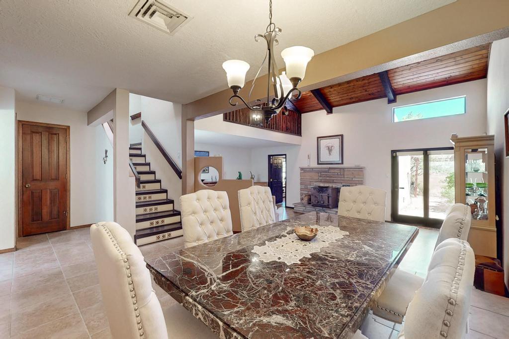 7535 NORTHRIDGE Avenue NE