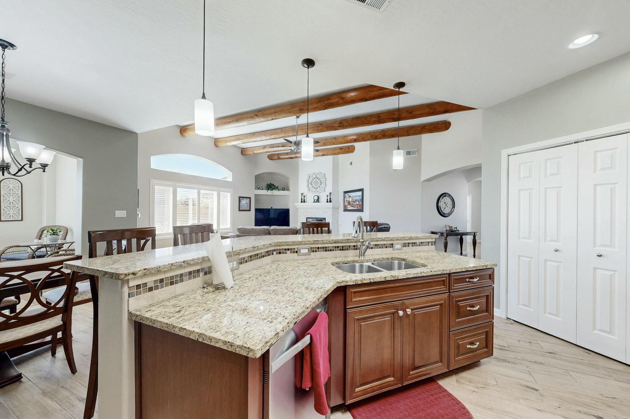 3102 PALADIN Court NE