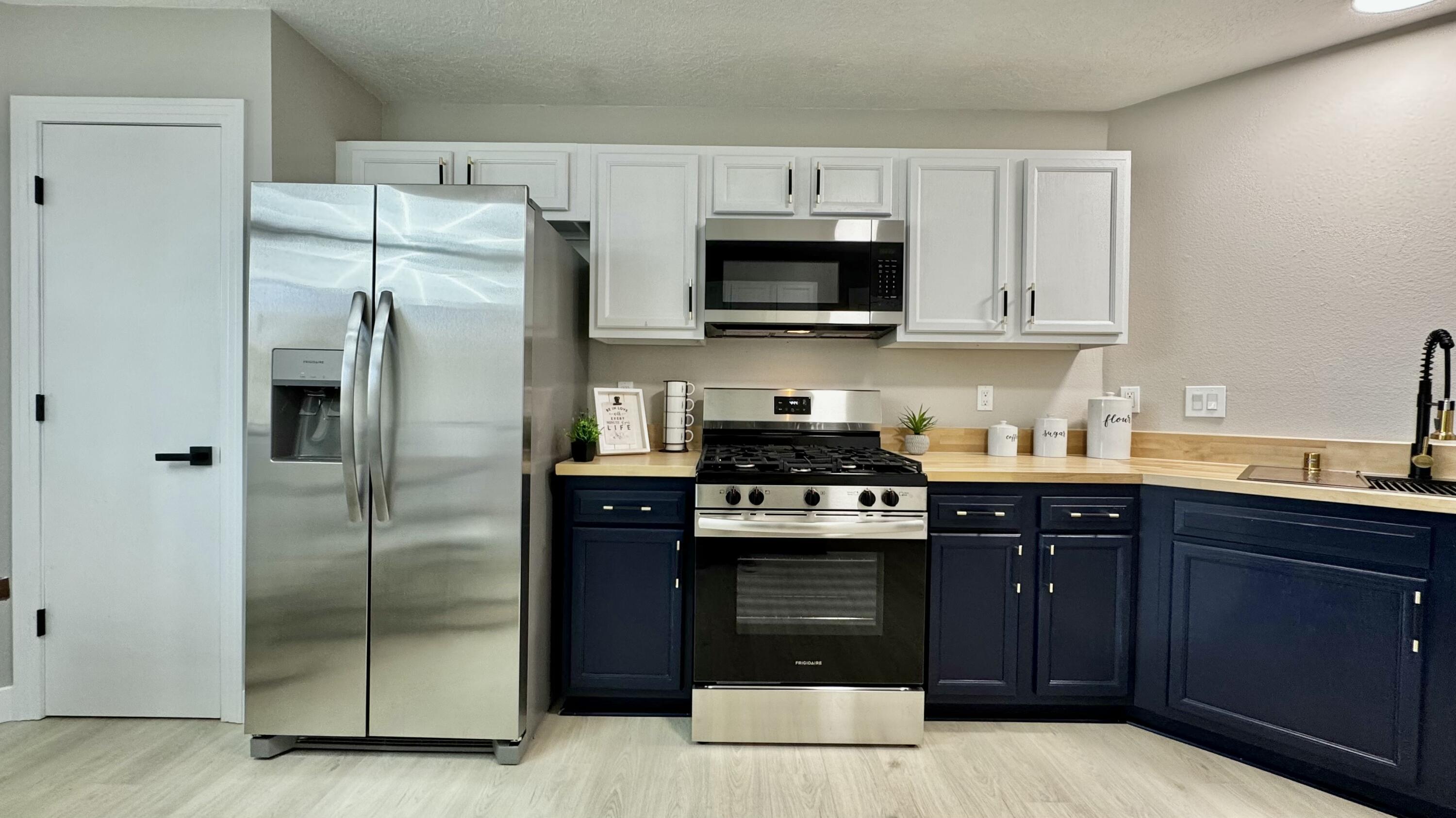 936 Perry Meadows Drive NE