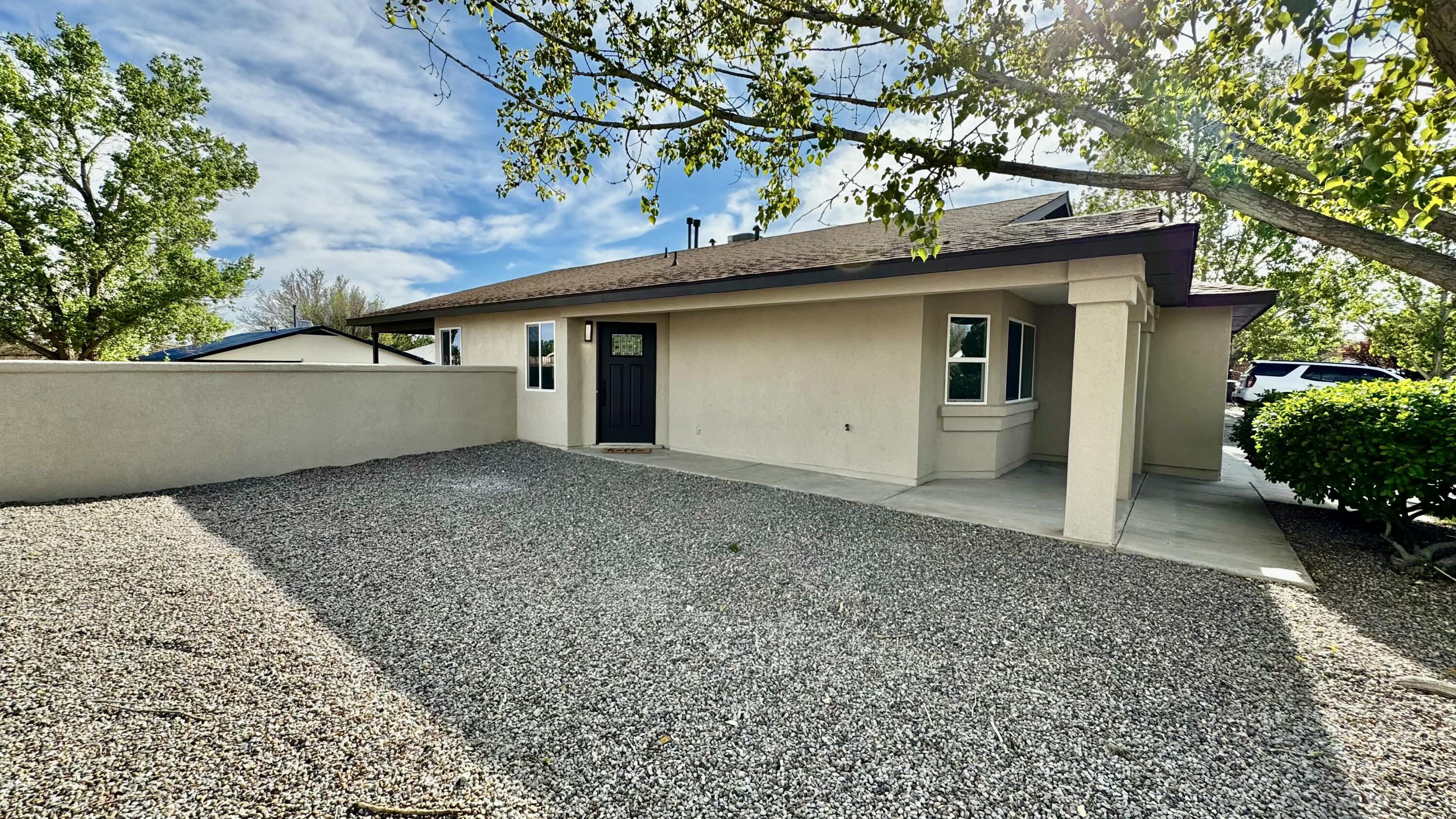 936 Perry Meadows Drive NE