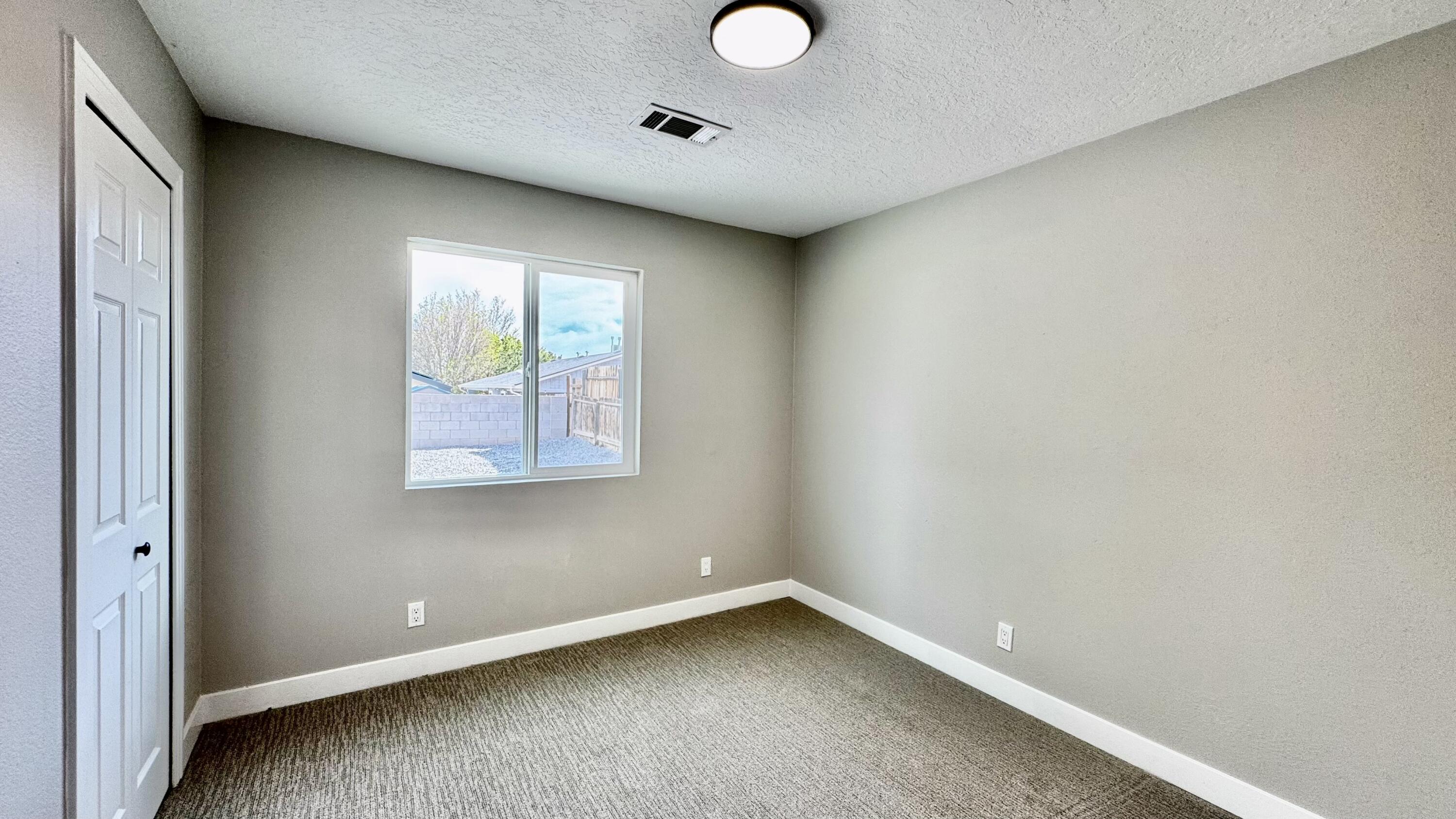 936 Perry Meadows Drive NE