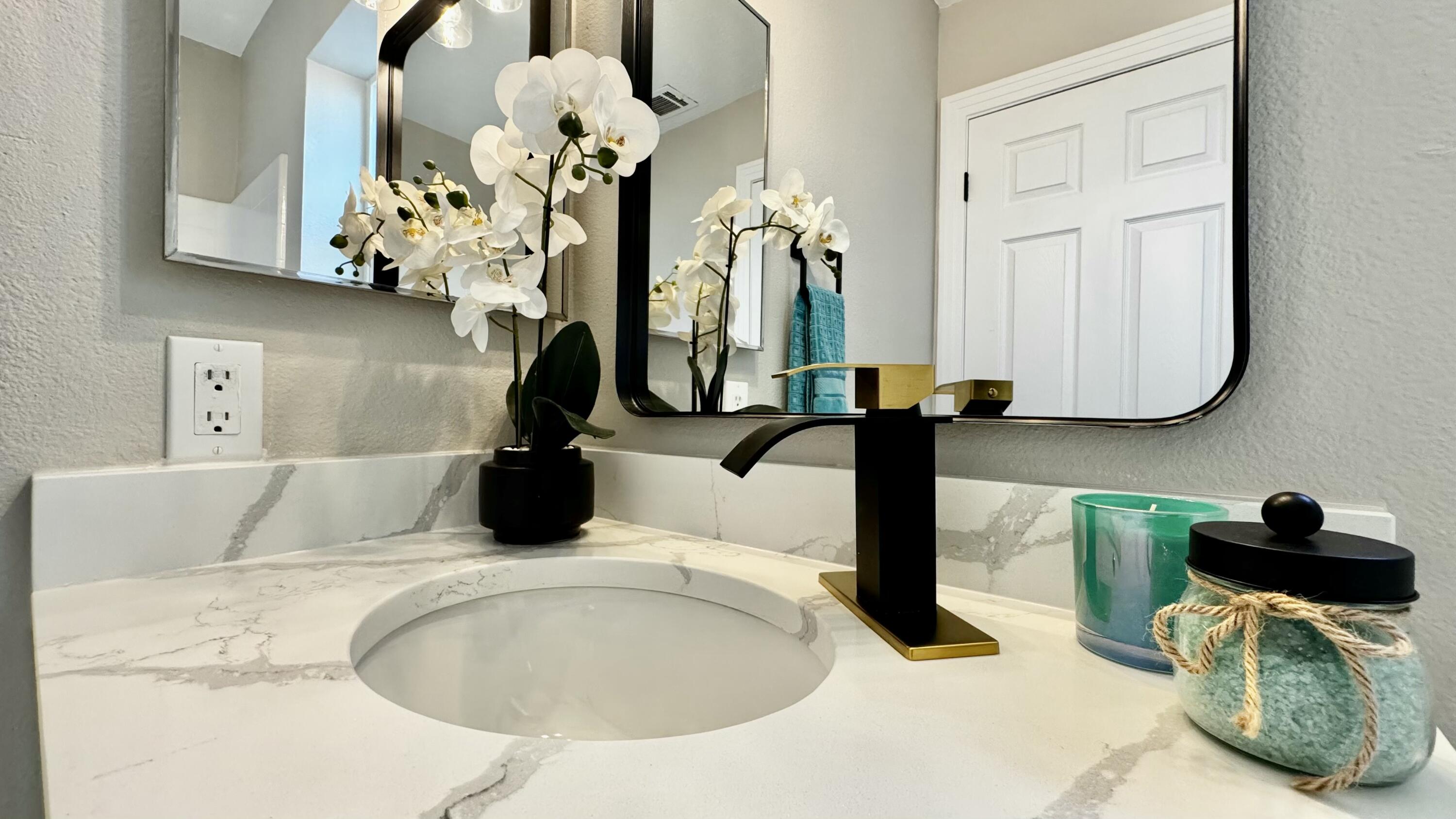 936 Perry Meadows Drive NE