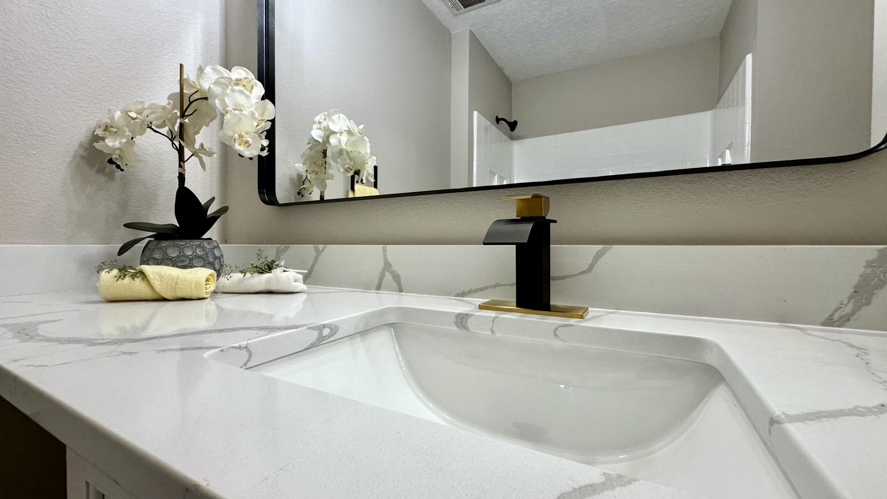 936 Perry Meadows Drive NE