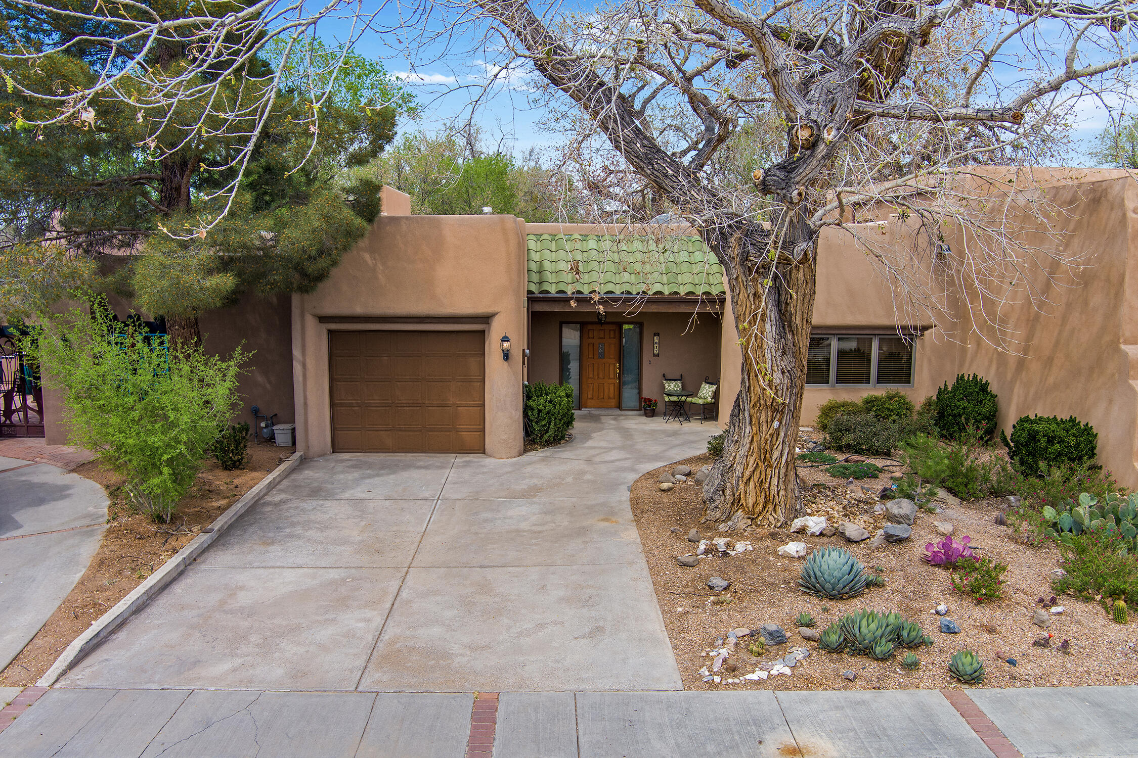 3017 CALLE DEL BOSQUE NW