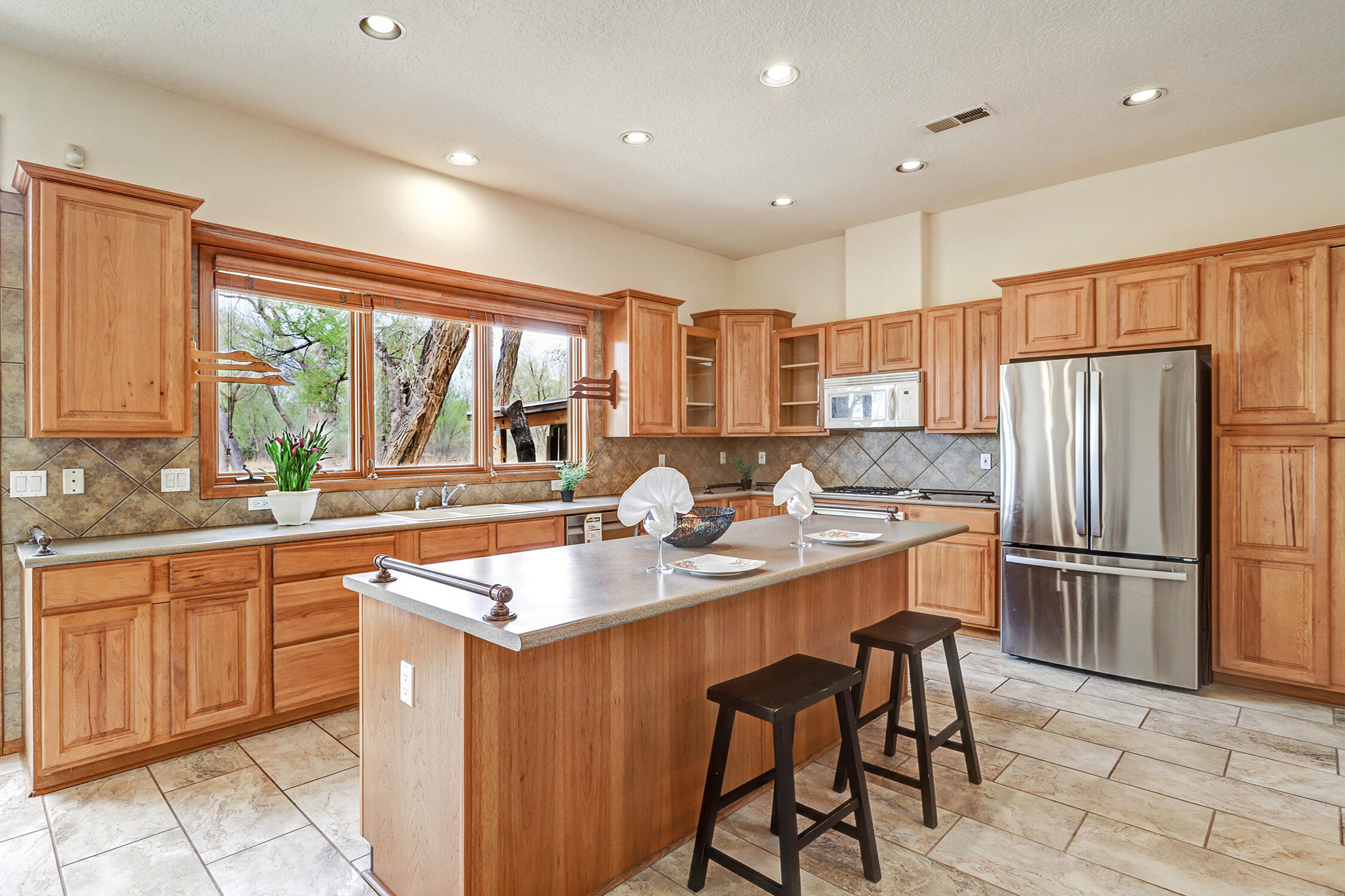 3017 CALLE DEL BOSQUE NW