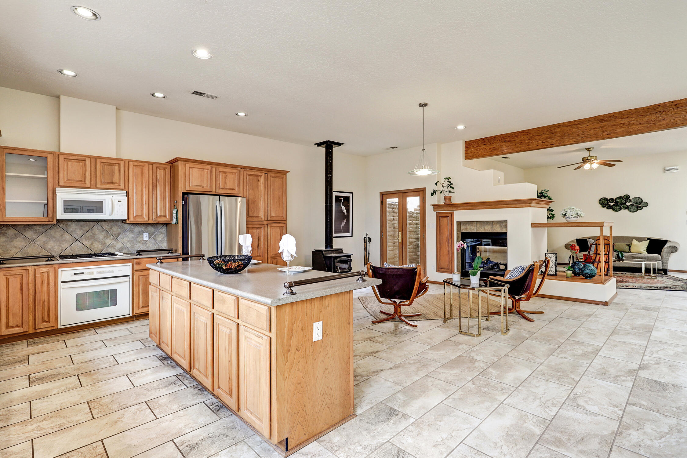 3017 CALLE DEL BOSQUE NW