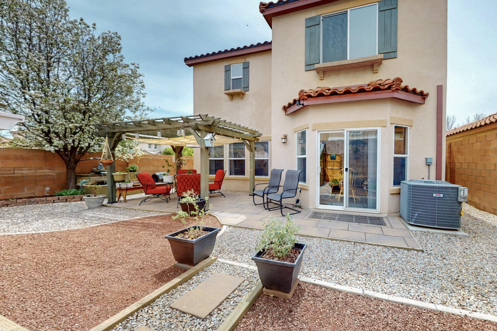 1037 CLEAR CREEK Court