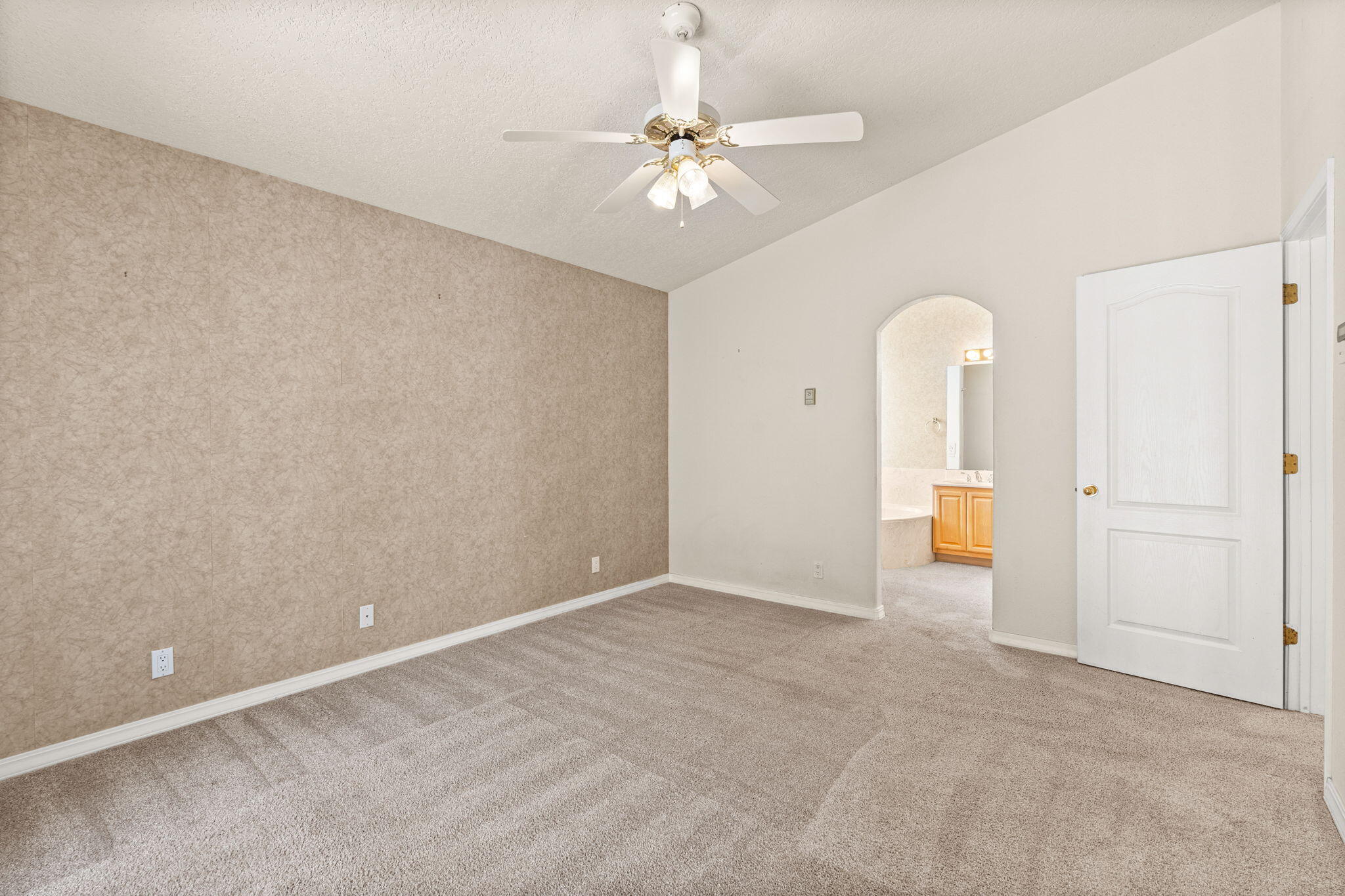 275 CHAPARRAL Loop SE