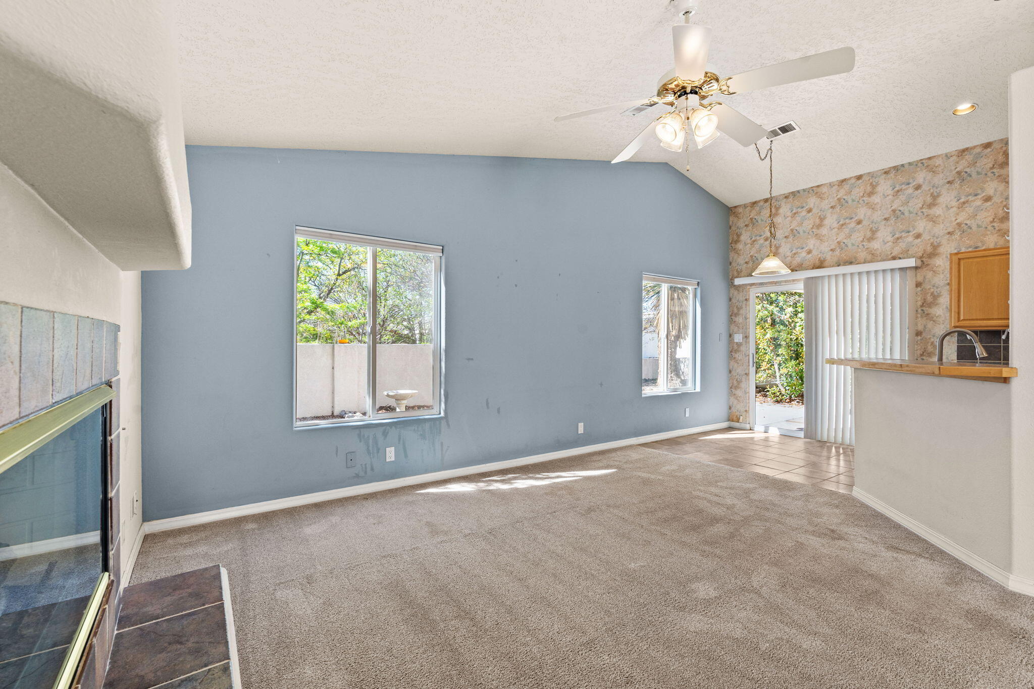 275 CHAPARRAL Loop SE