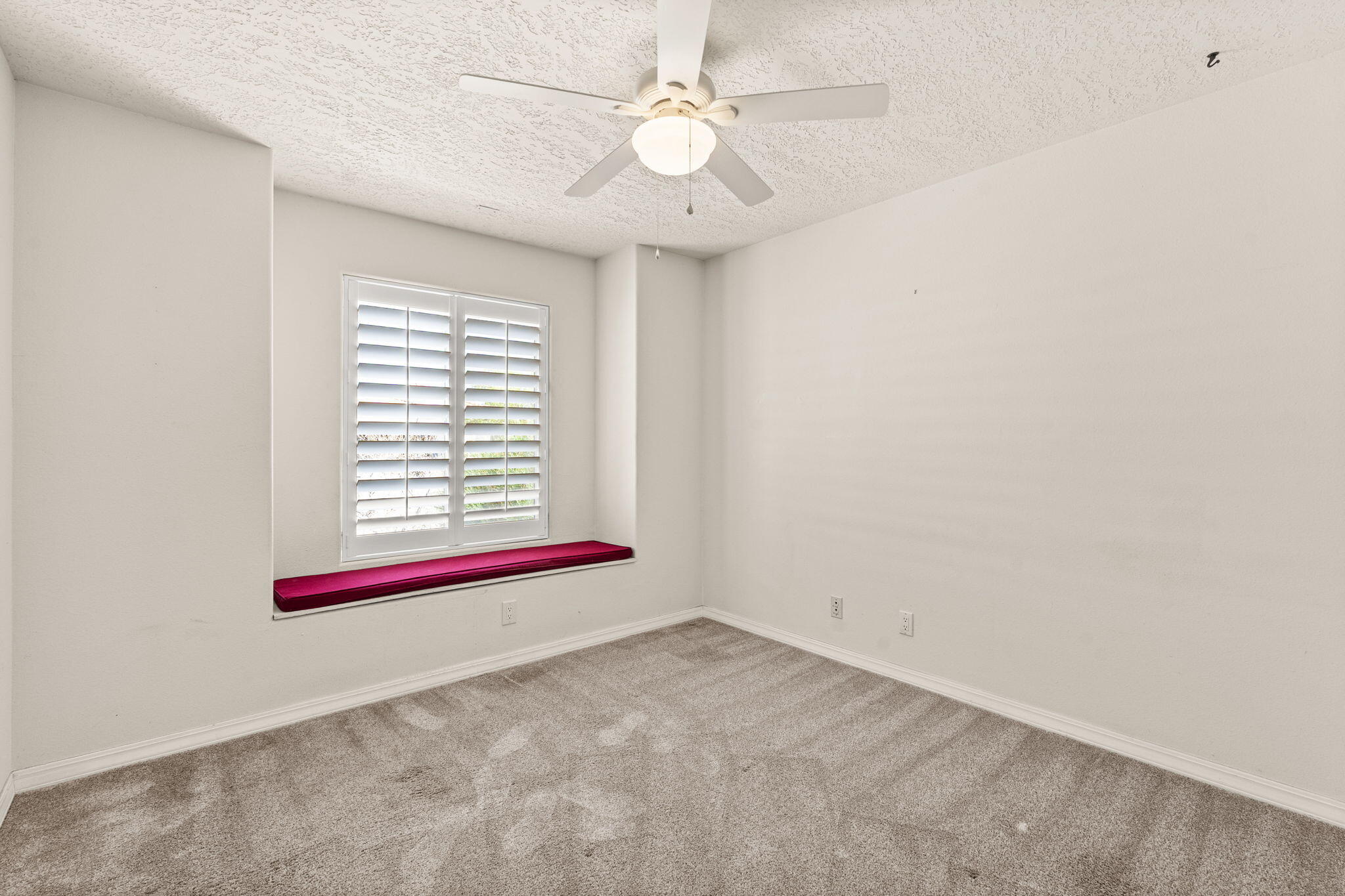 275 CHAPARRAL Loop SE