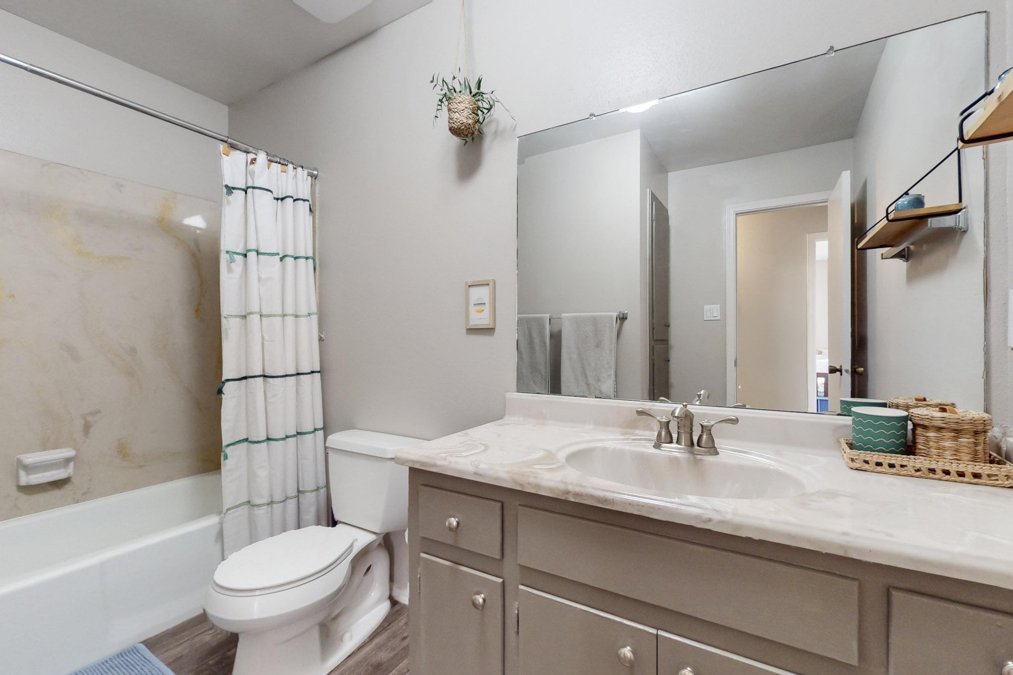 7113 Oralee Street NE