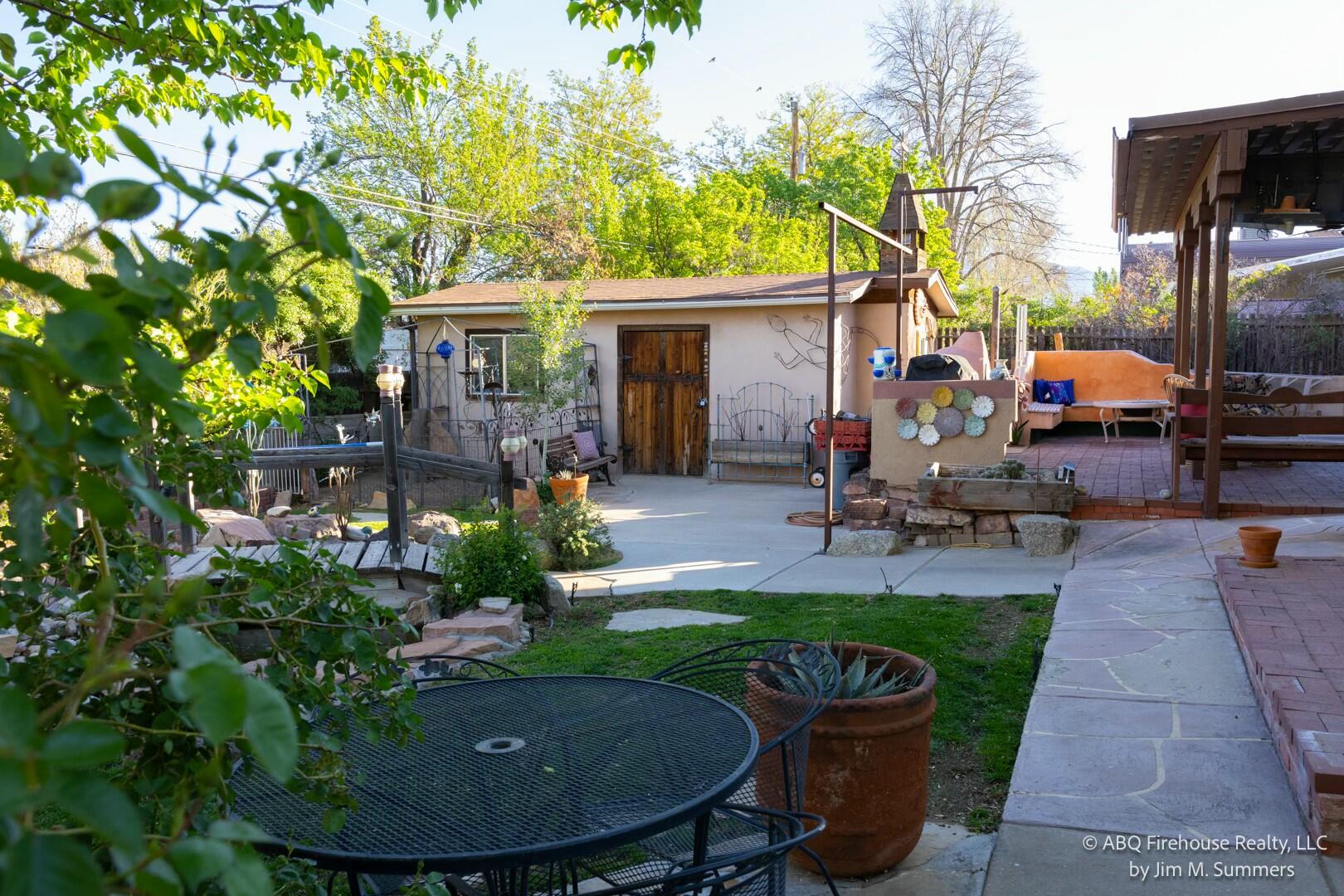 1023 ESPEJO Street NE